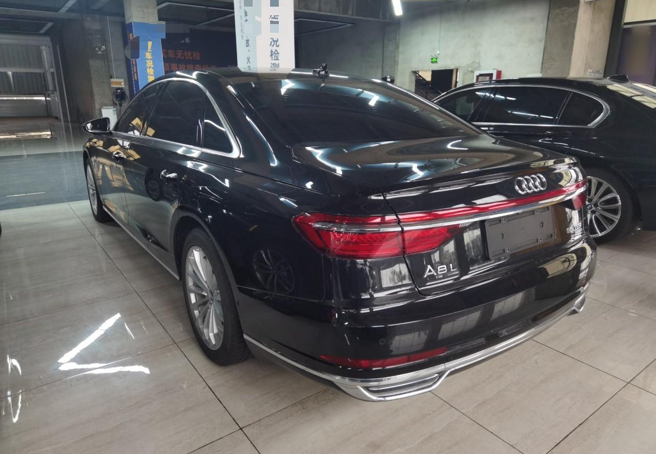 奥迪A8L 2018款 A8L 55 TFSI quattro投放版尊享型(进口)