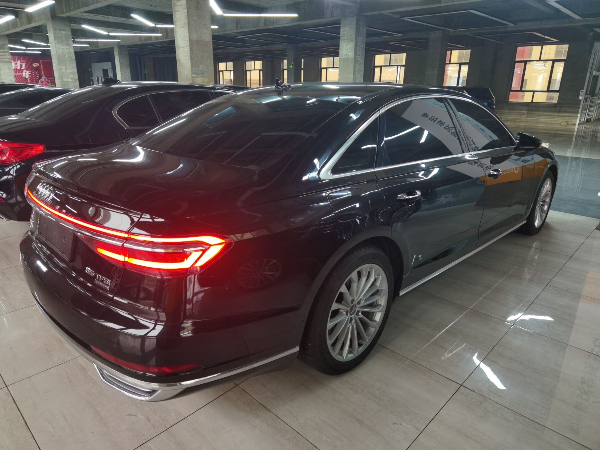 奥迪A8L 2018款 A8L 55 TFSI quattro投放版尊享型(进口)