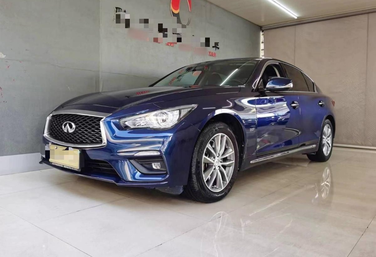 英菲尼迪Q50L 2018款 2.0T 舒适版 国VI