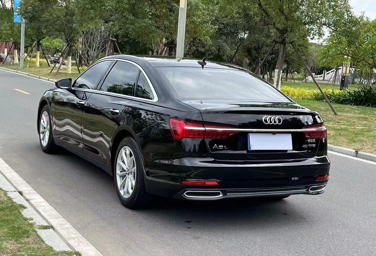 奥迪A6L 2019款 40 TFSI 豪华致雅型