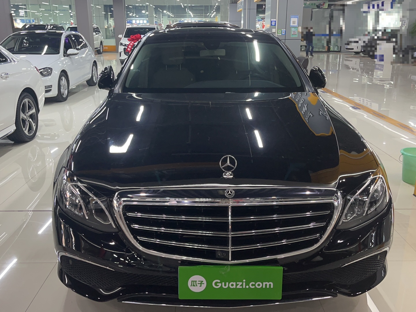 奔驰E级 2019款 E 260 L