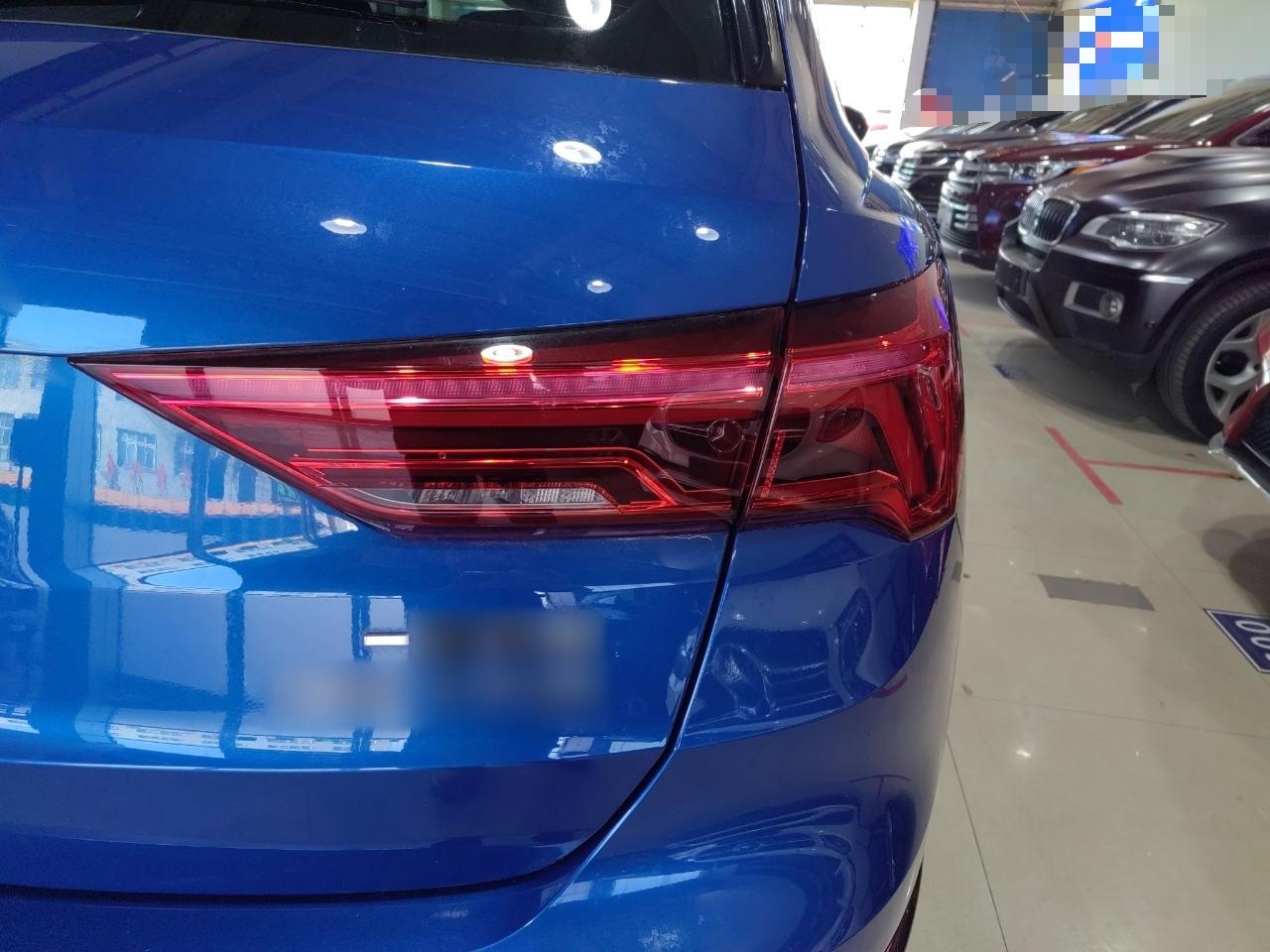 奥迪Q3 2020款 35 TFSI 时尚致雅型