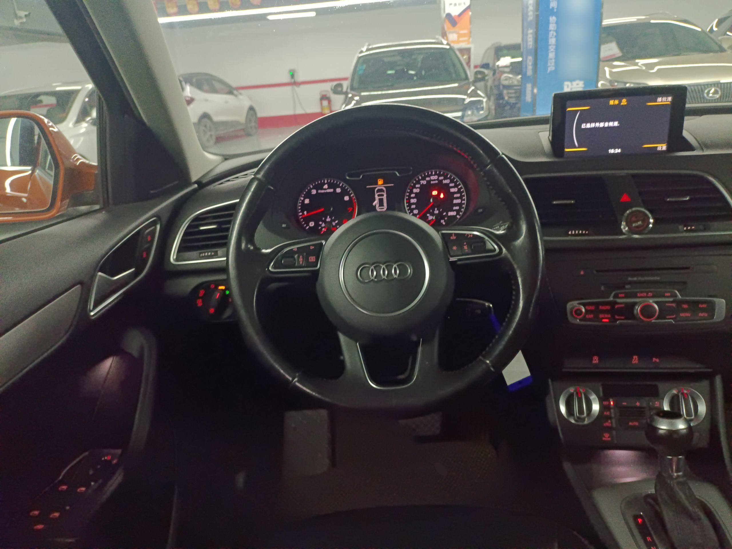 奥迪Q3 2016款 35 TFSI 典藏版 智领型