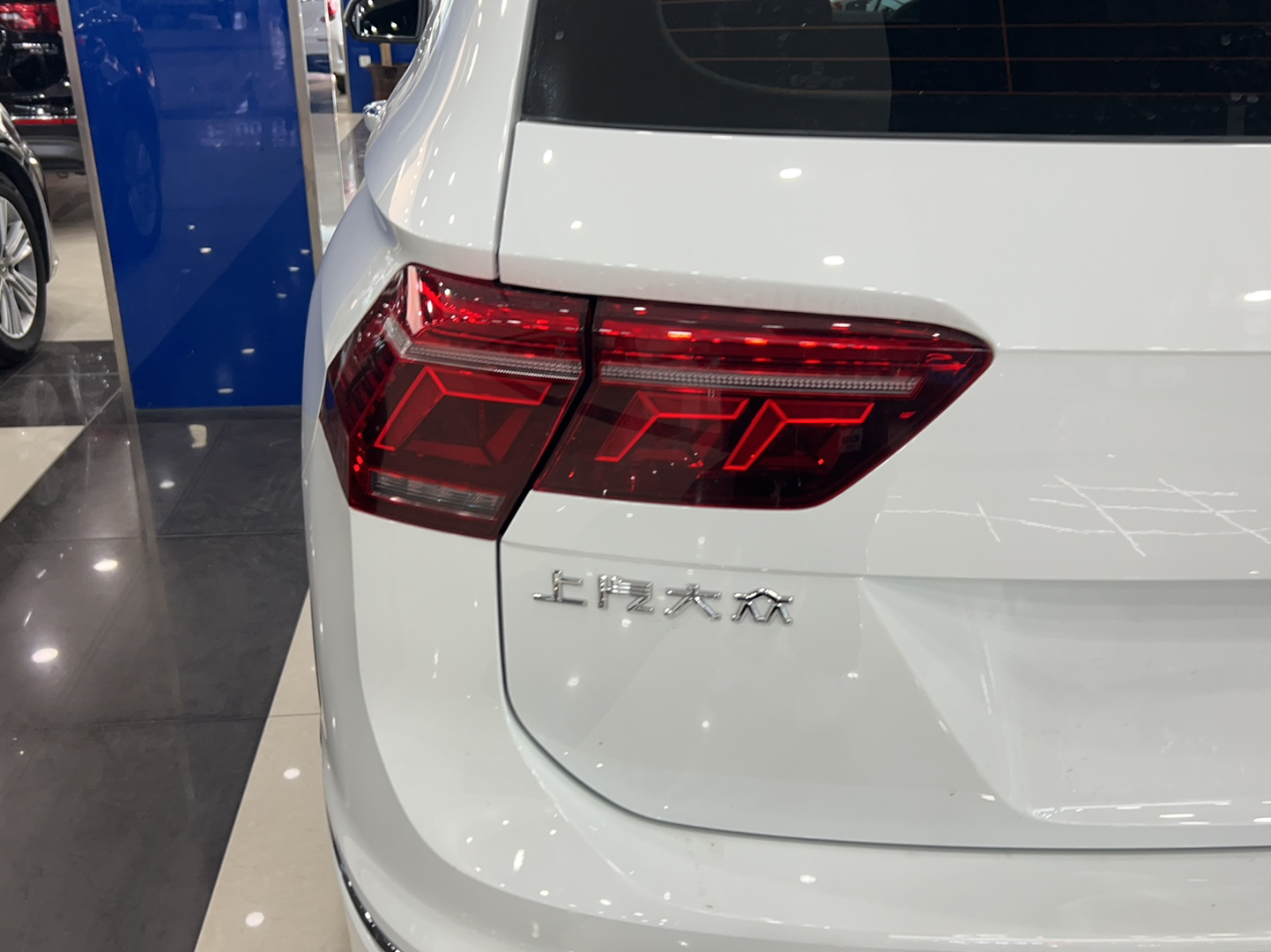 大众 途观L 2023款 330TSI 自动两驱R-Line越享版