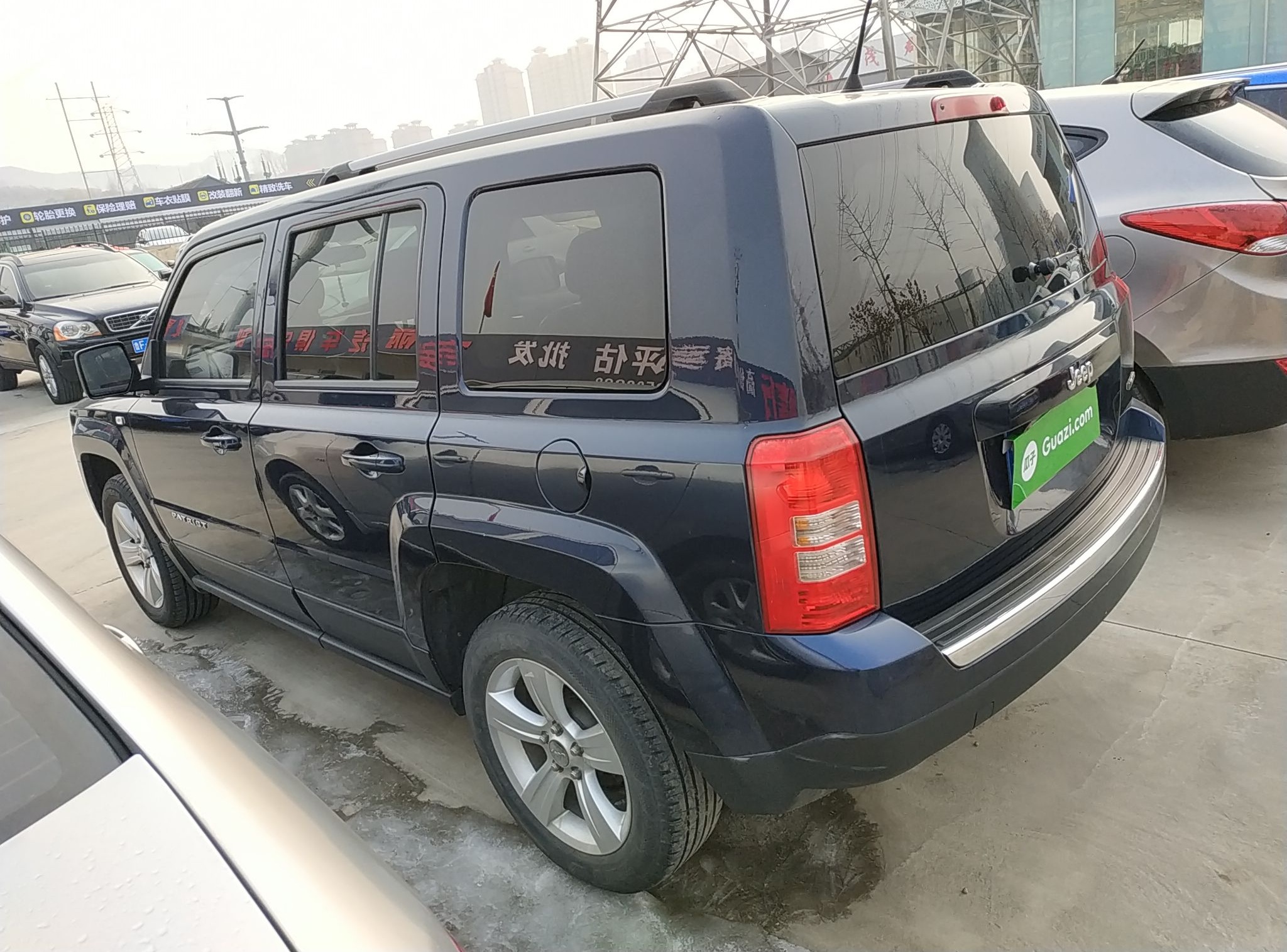 Jeep 自由客 2013款 2.4 豪华导航版(进口)