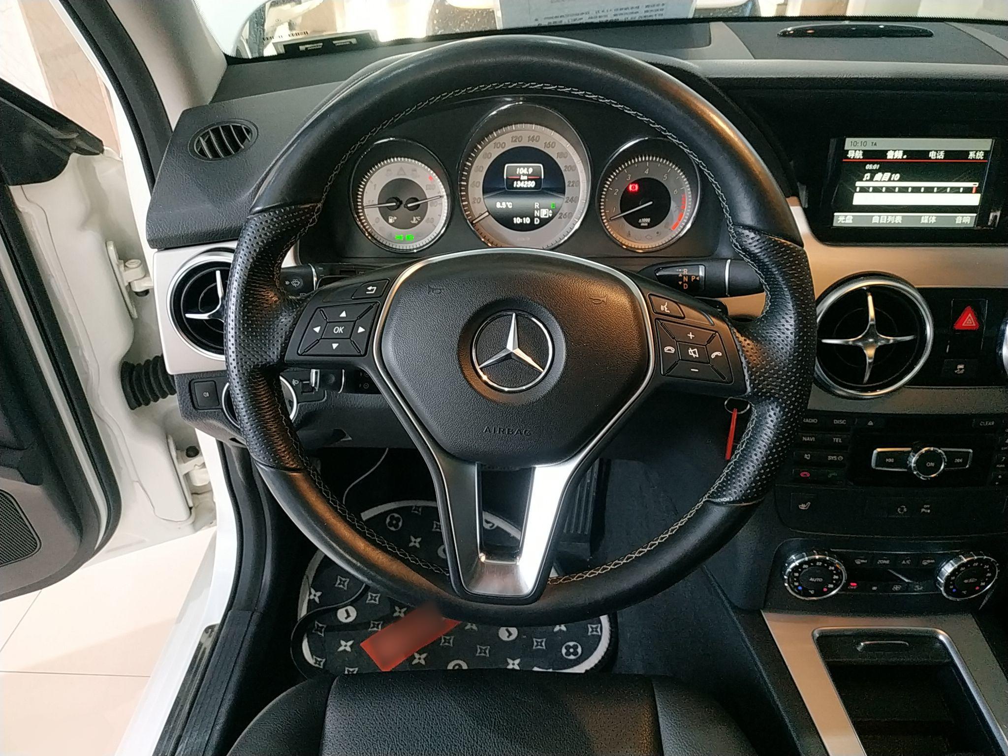 奔驰GLK级 2013款 GLK 300 4MATIC 动感天窗型