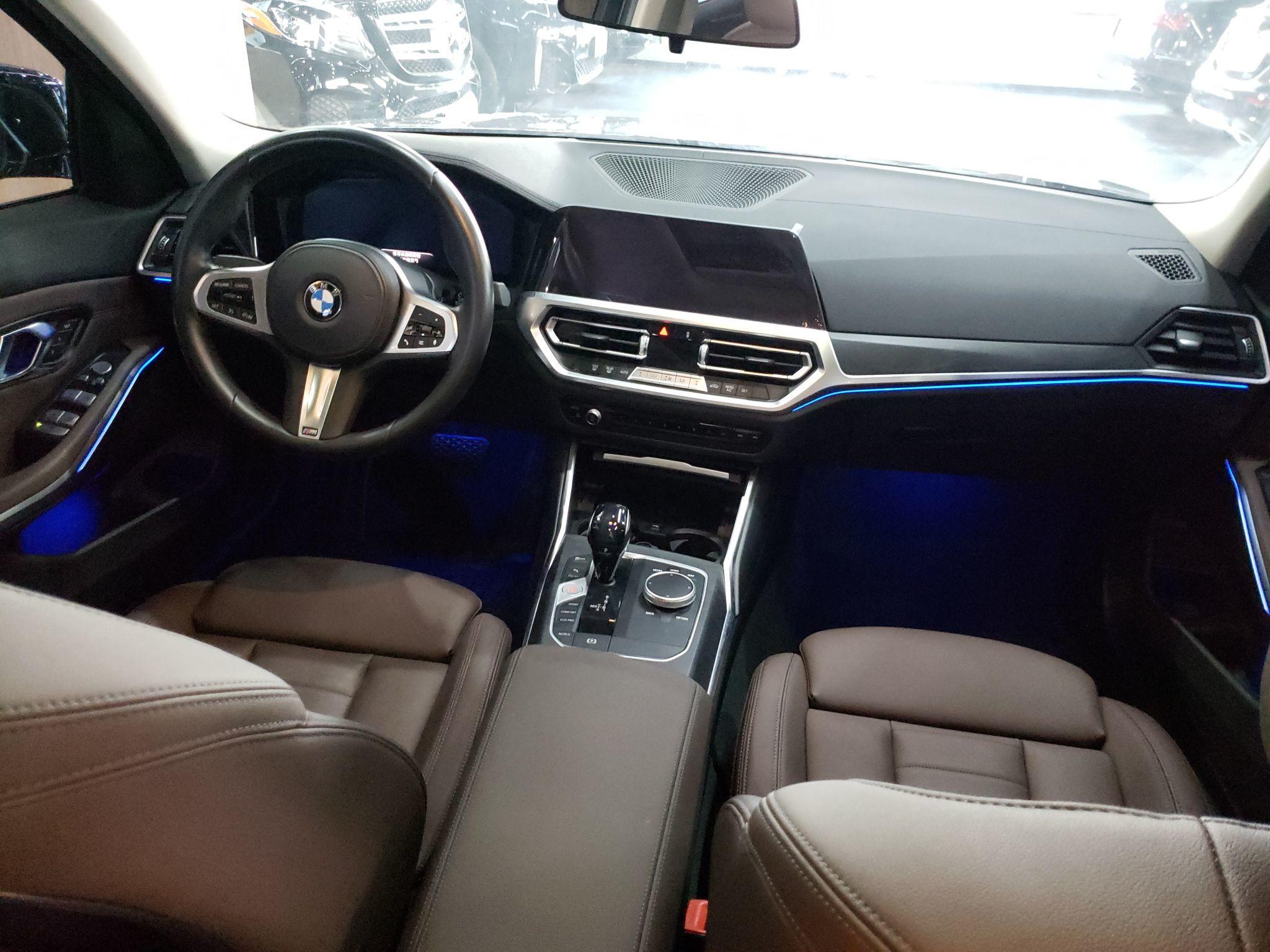 宝马3系 2021款 325i M运动套装