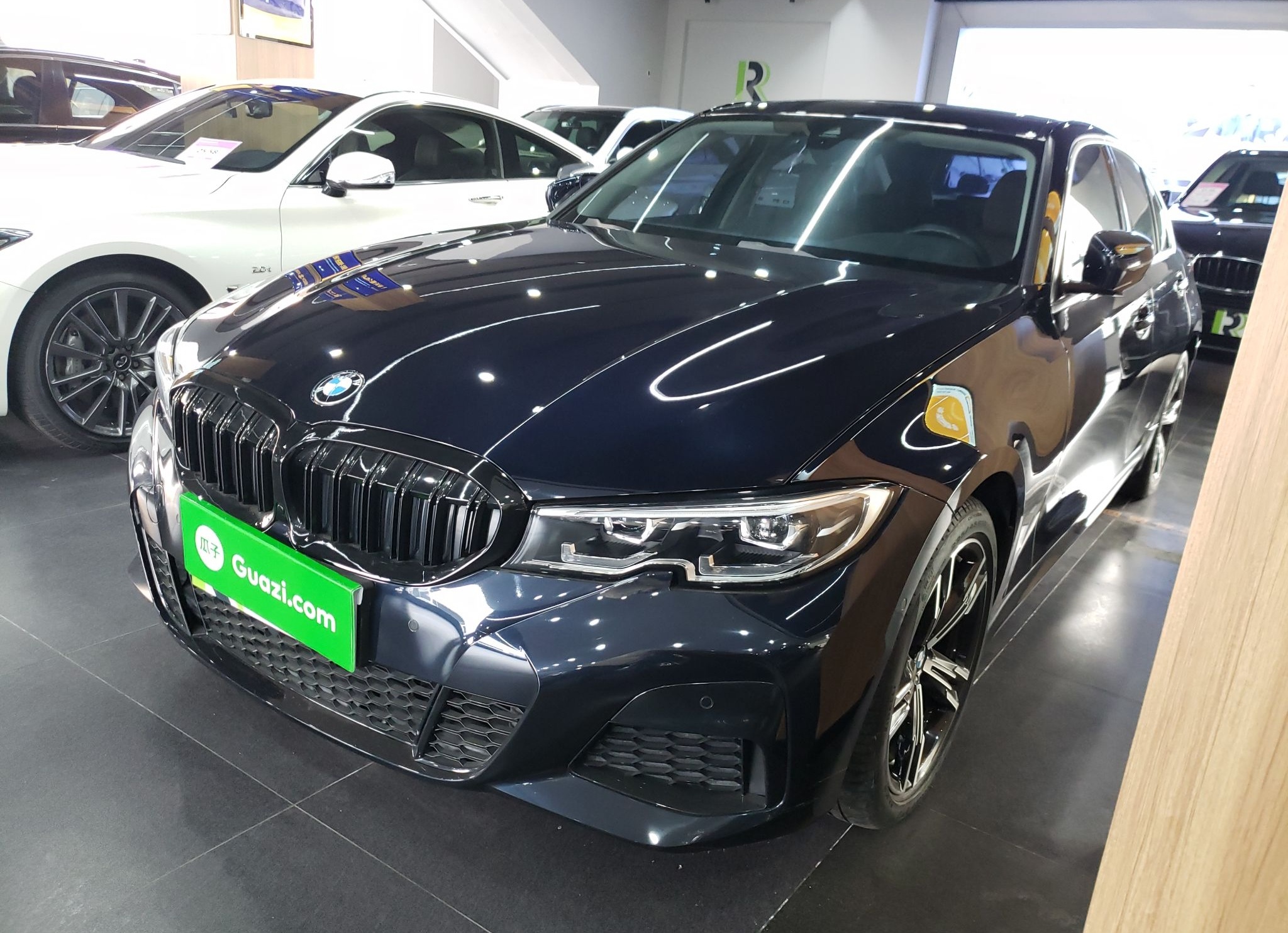 宝马3系 2021款 325i M运动套装