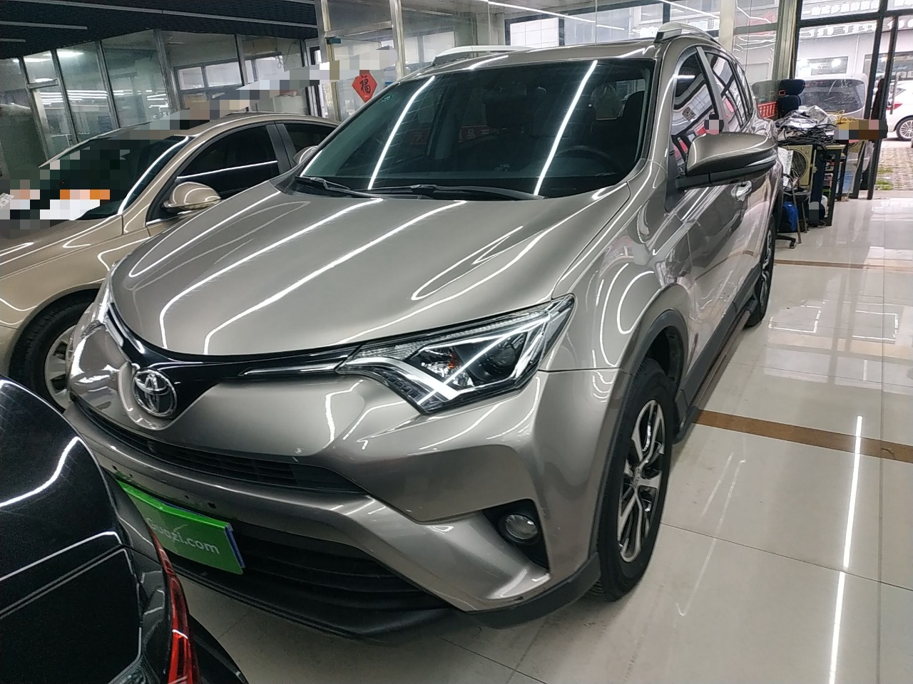 丰田 RAV4 2018款 2.0L CVT两驱风尚X版