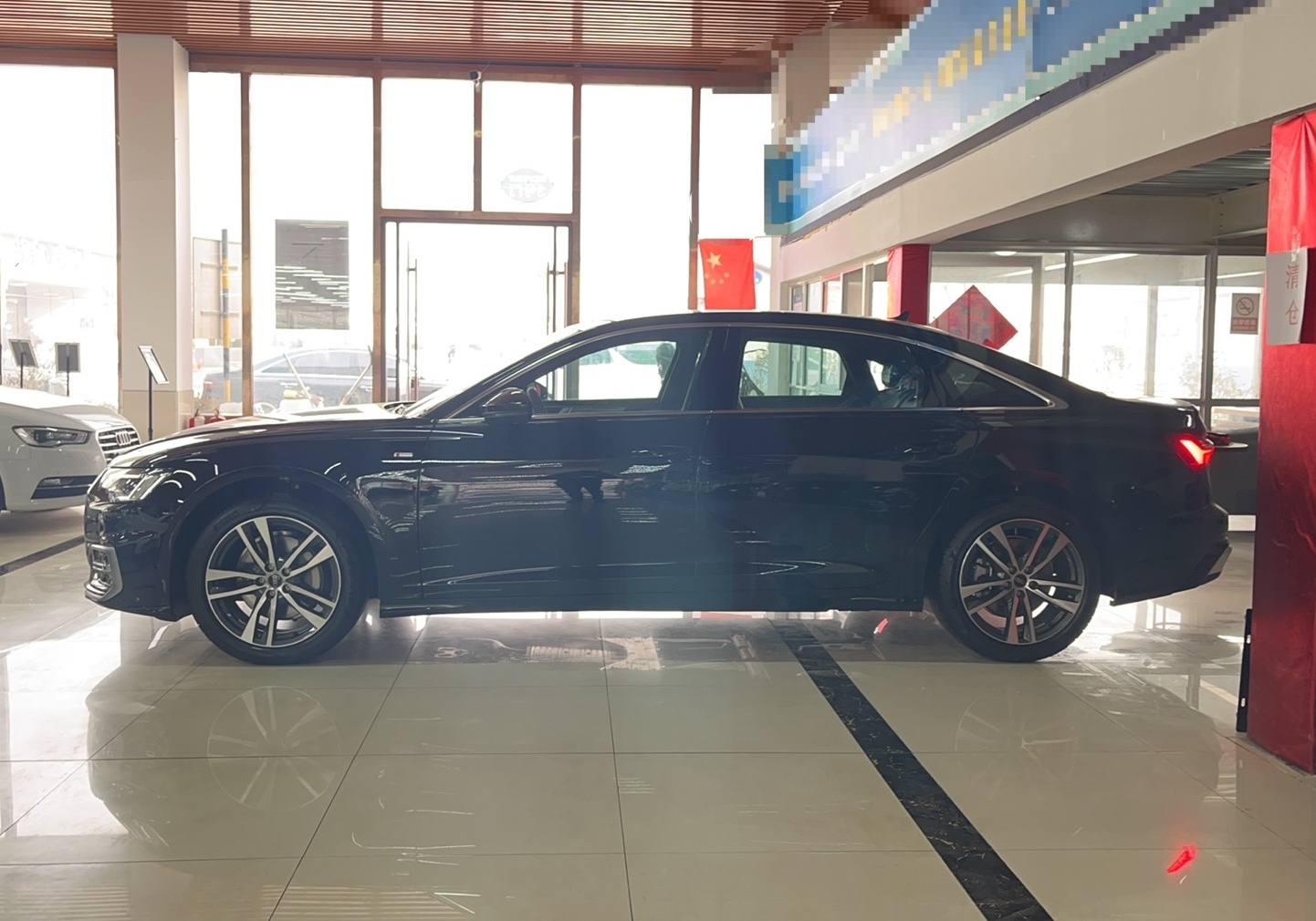 奥迪A6L 2023款 40 TFSI 豪华动感型