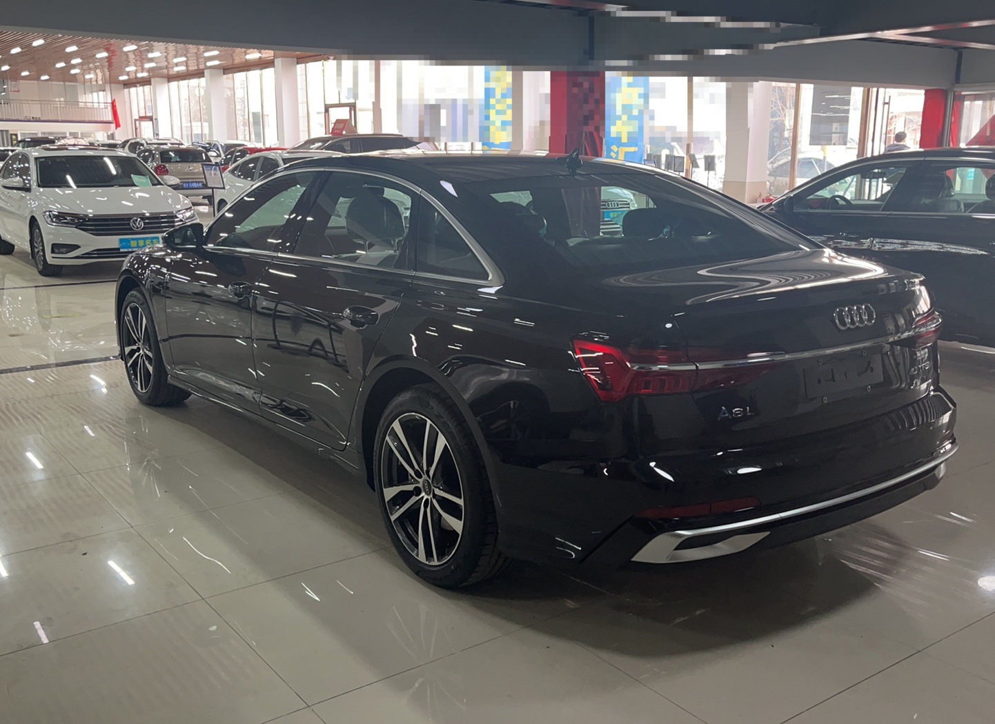 奥迪A6L 2023款 40 TFSI 豪华动感型