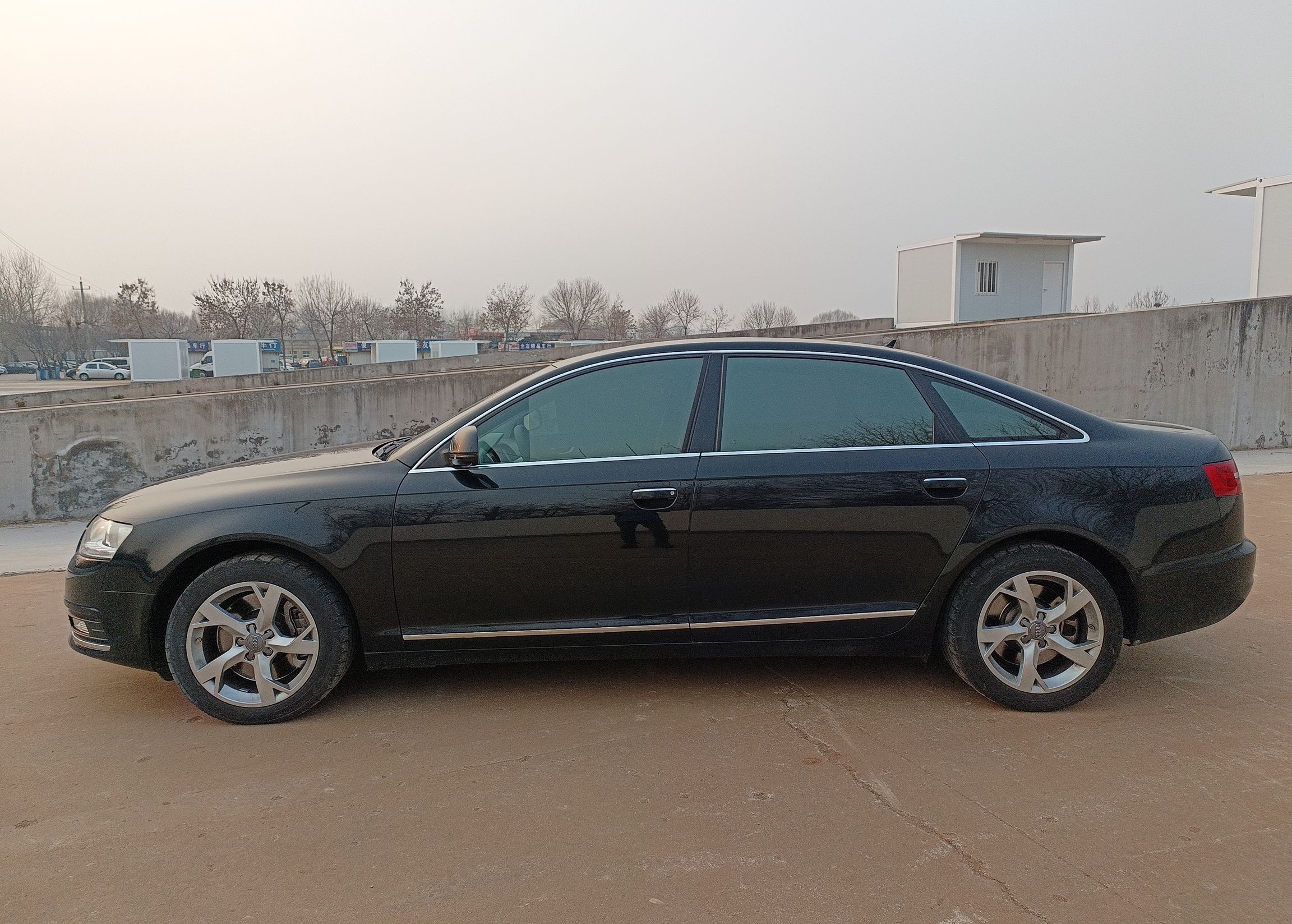 奥迪A6L 2011款 3.0 TFSI quattro 豪华型