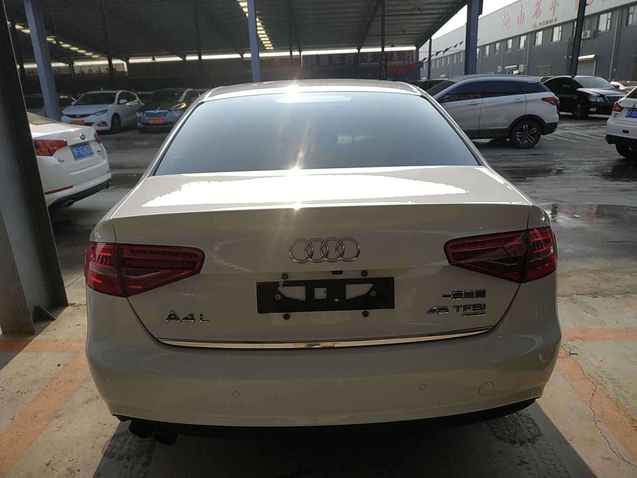 奥迪A4L 2015款 45 TFSI quattro个性运动型