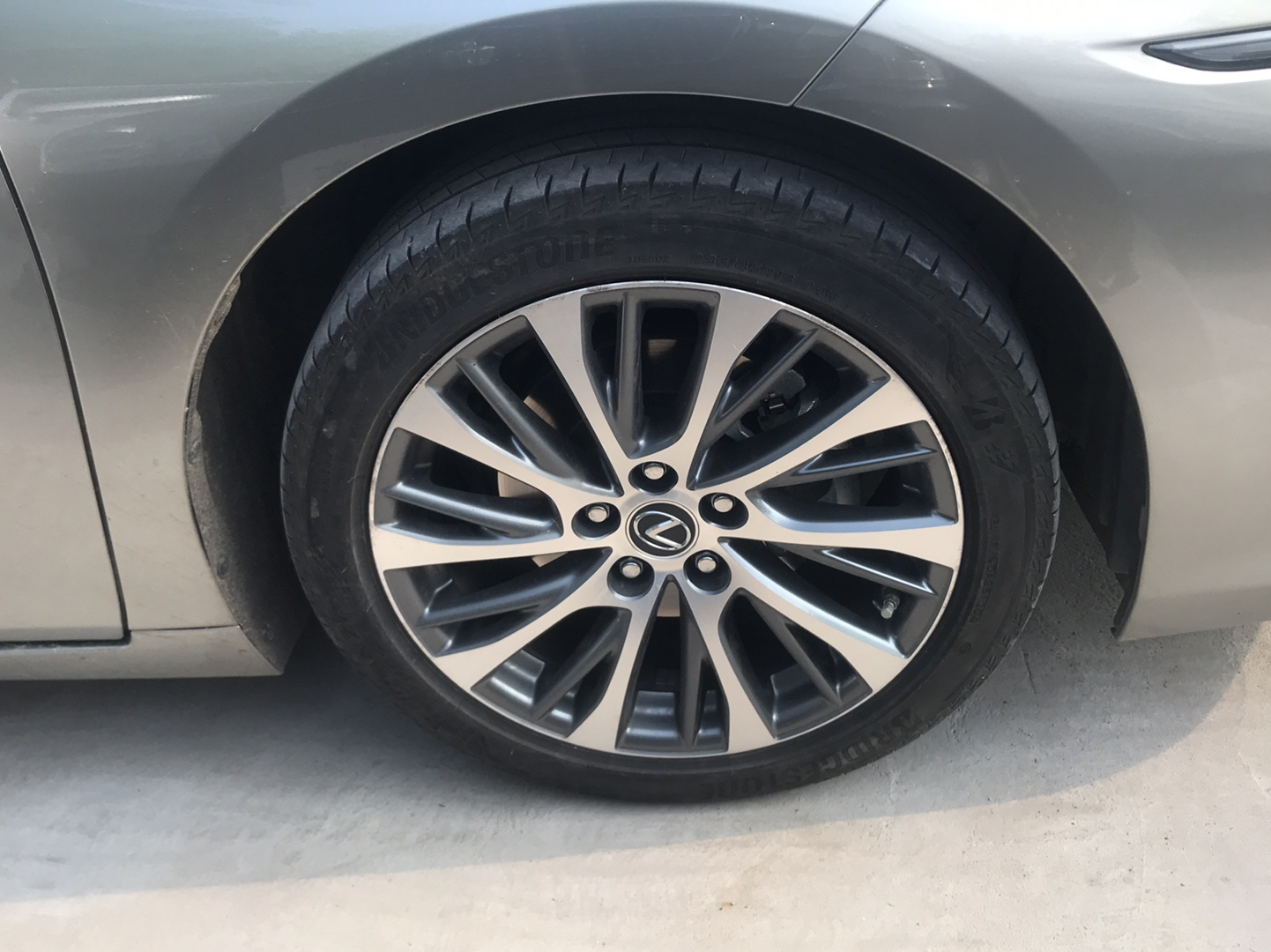 雷克萨斯ES 2020款 300h 臻享版