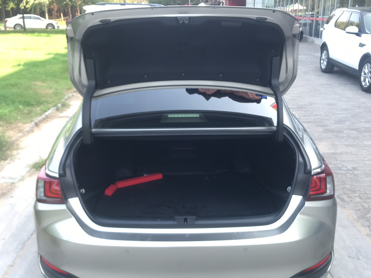 雷克萨斯ES 2020款 300h 臻享版