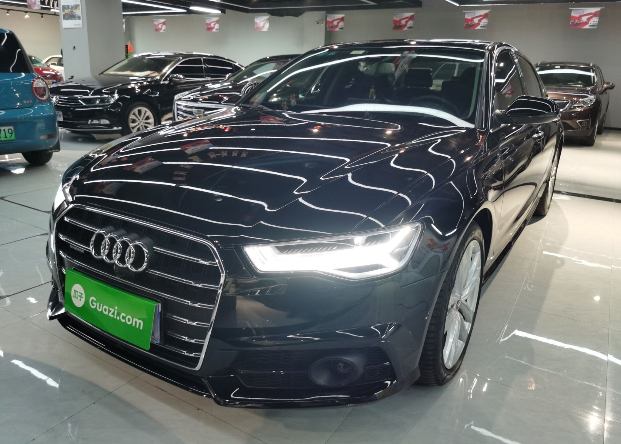 奥迪A6L 2018款 30周年年型 45 TFSI quattro 豪华型