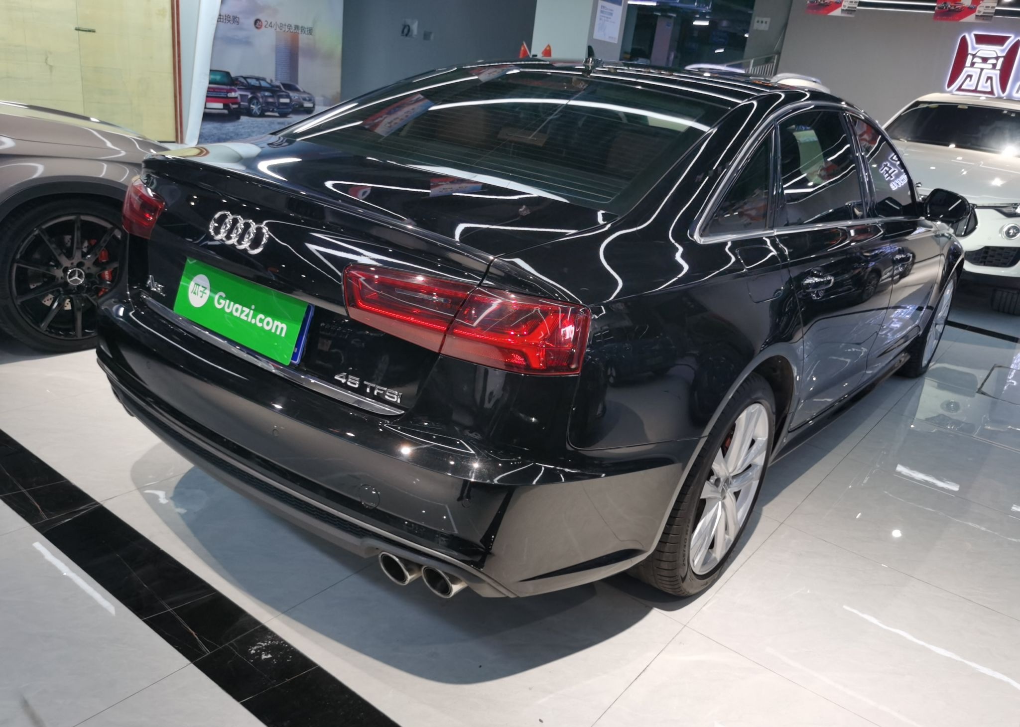 奥迪A6L 2018款 30周年年型 45 TFSI quattro 豪华型