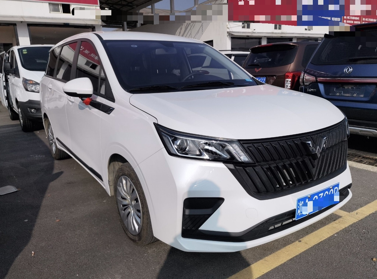 五菱汽车 五菱佳辰 2022款 1.5L 手动乐享精英型