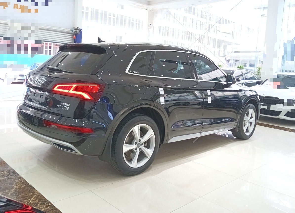 奥迪Q5L 2018款 40 TFSI 荣享进取型 国VI