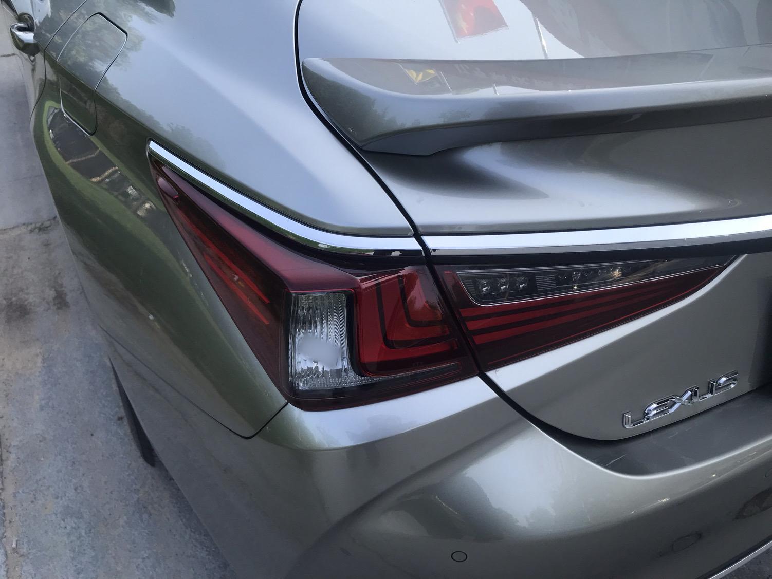 雷克萨斯ES 2020款 300h 臻享版