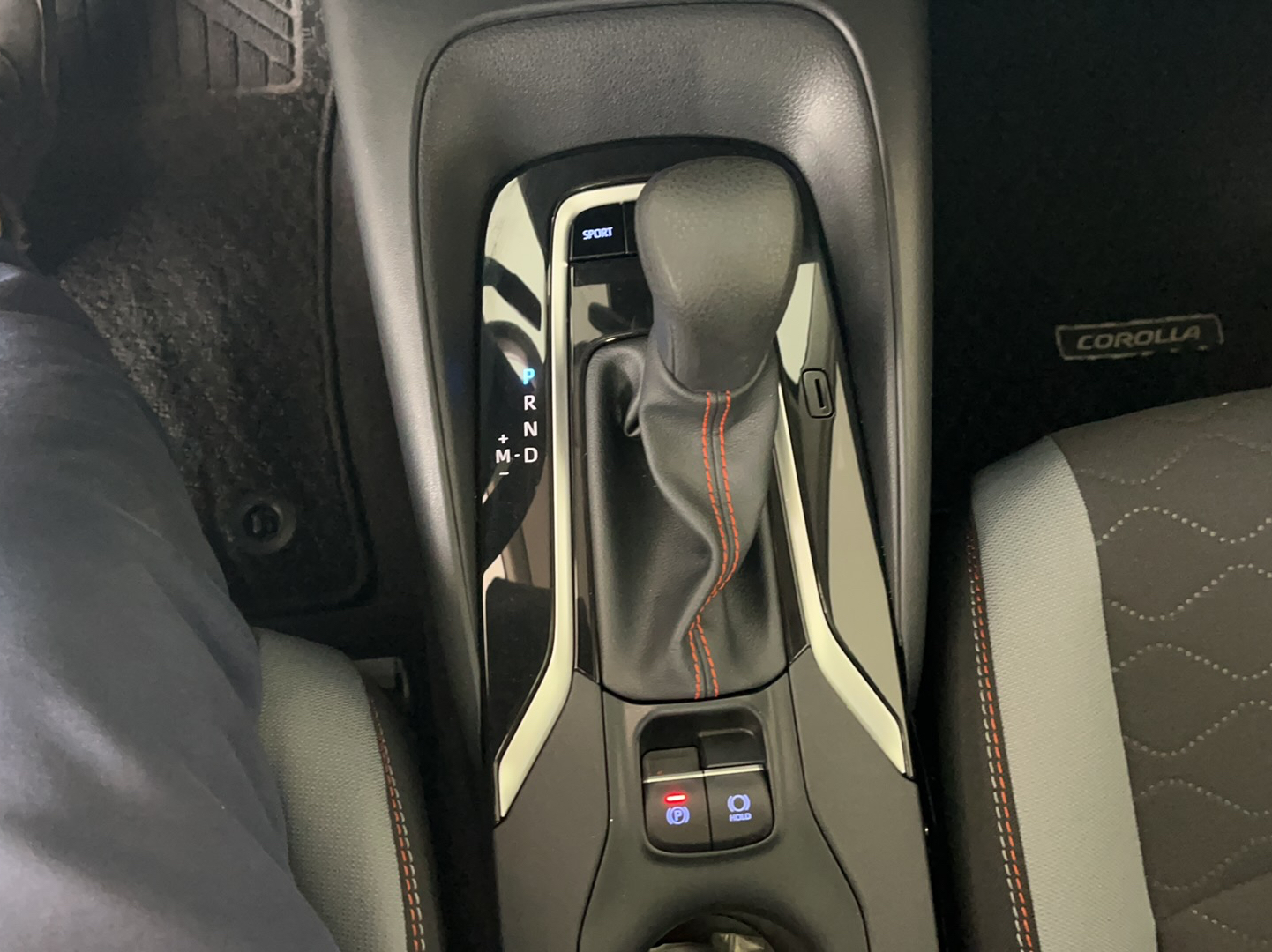 丰田 卡罗拉 2021款 1.2T S-CVT精英PLUS版