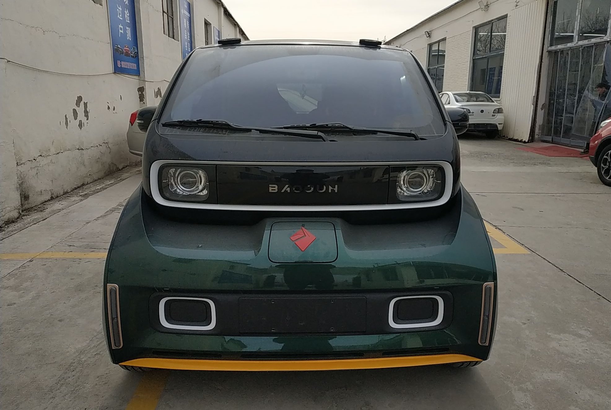 宝骏KiWi EV 2022款 设计师轻享版 三元锂