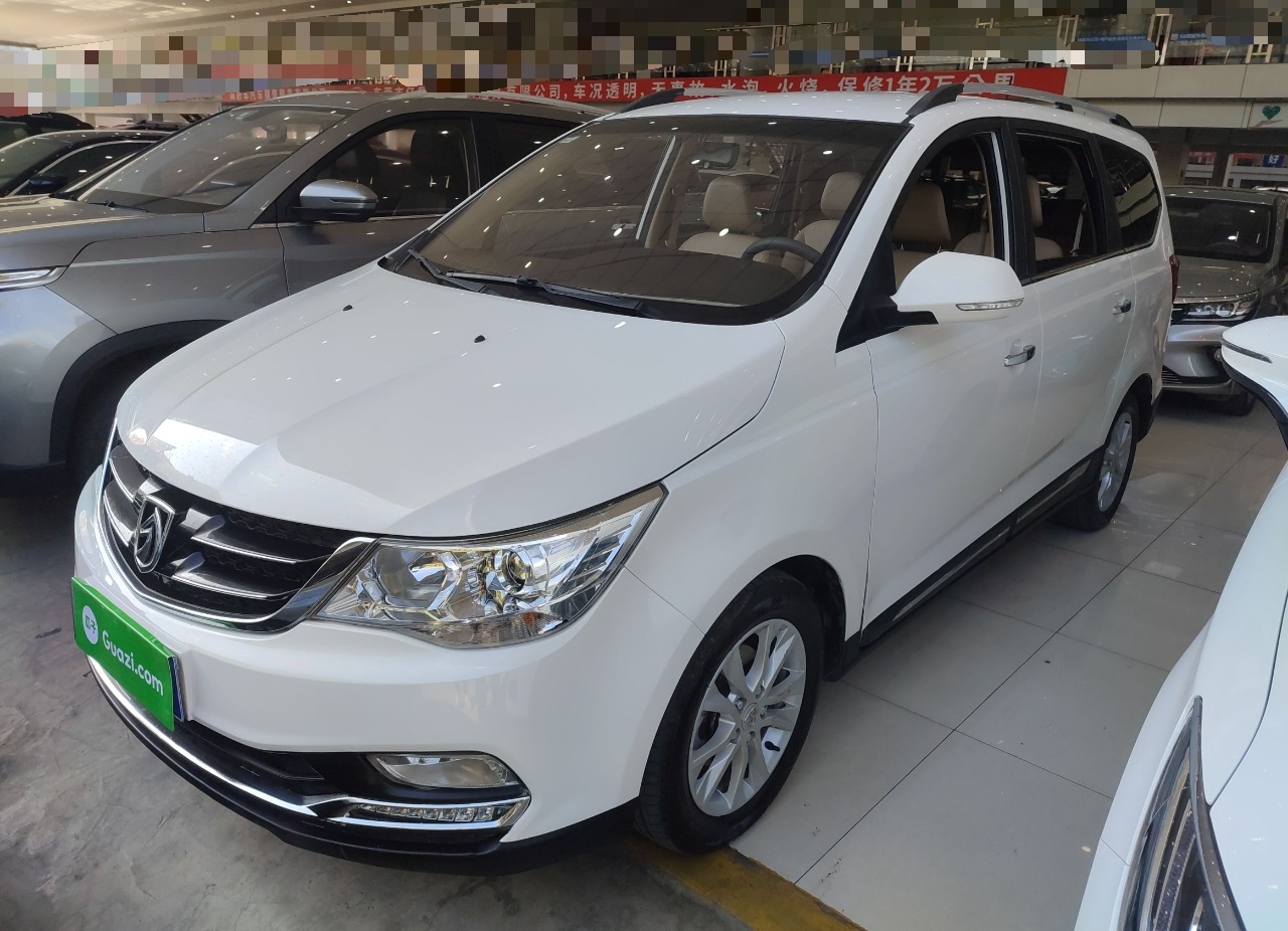 宝骏730 2016款 1.5L 手动舒适型 7座 国V