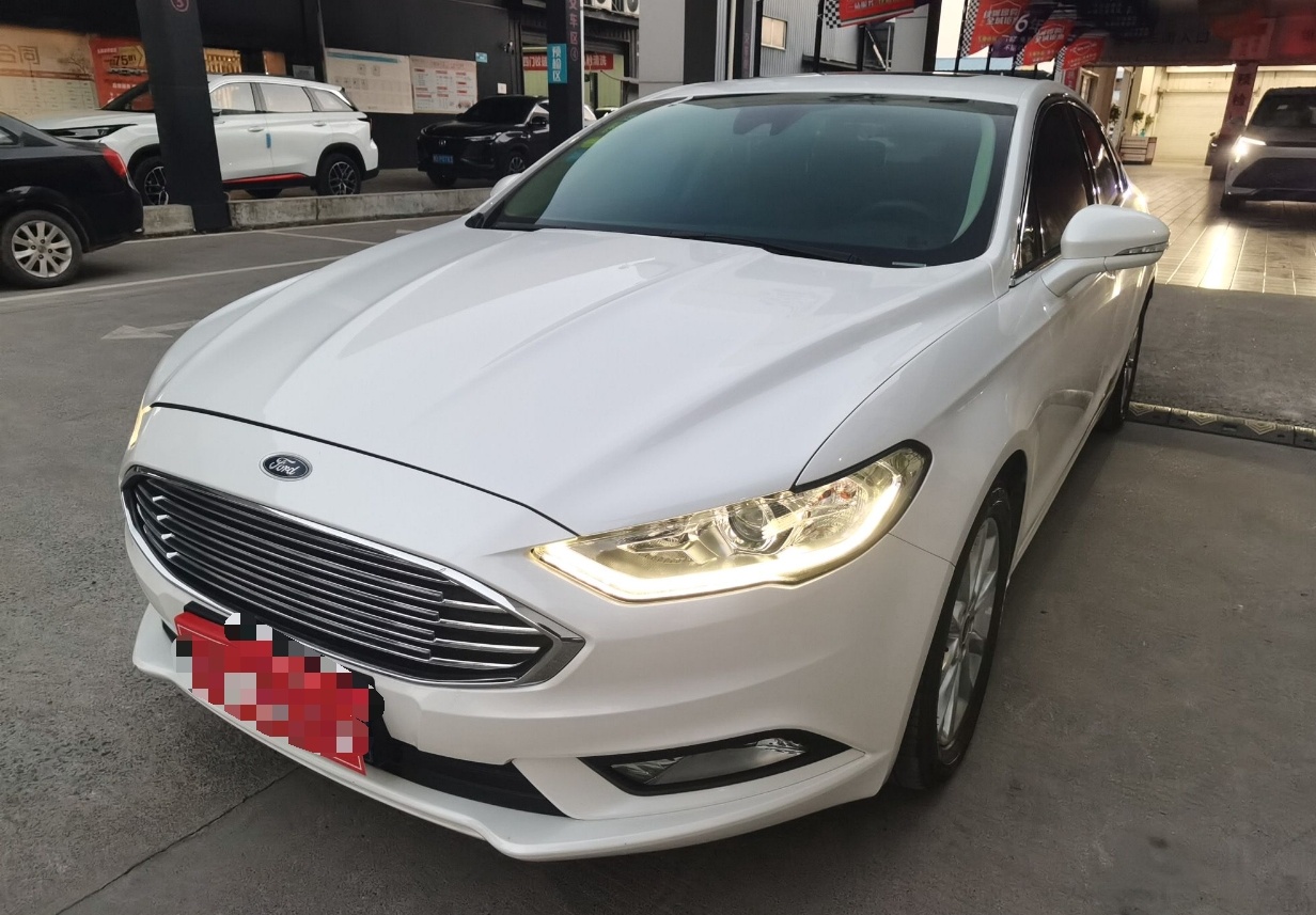 福特 蒙迪欧 2017款 EcoBoost 180 时尚型