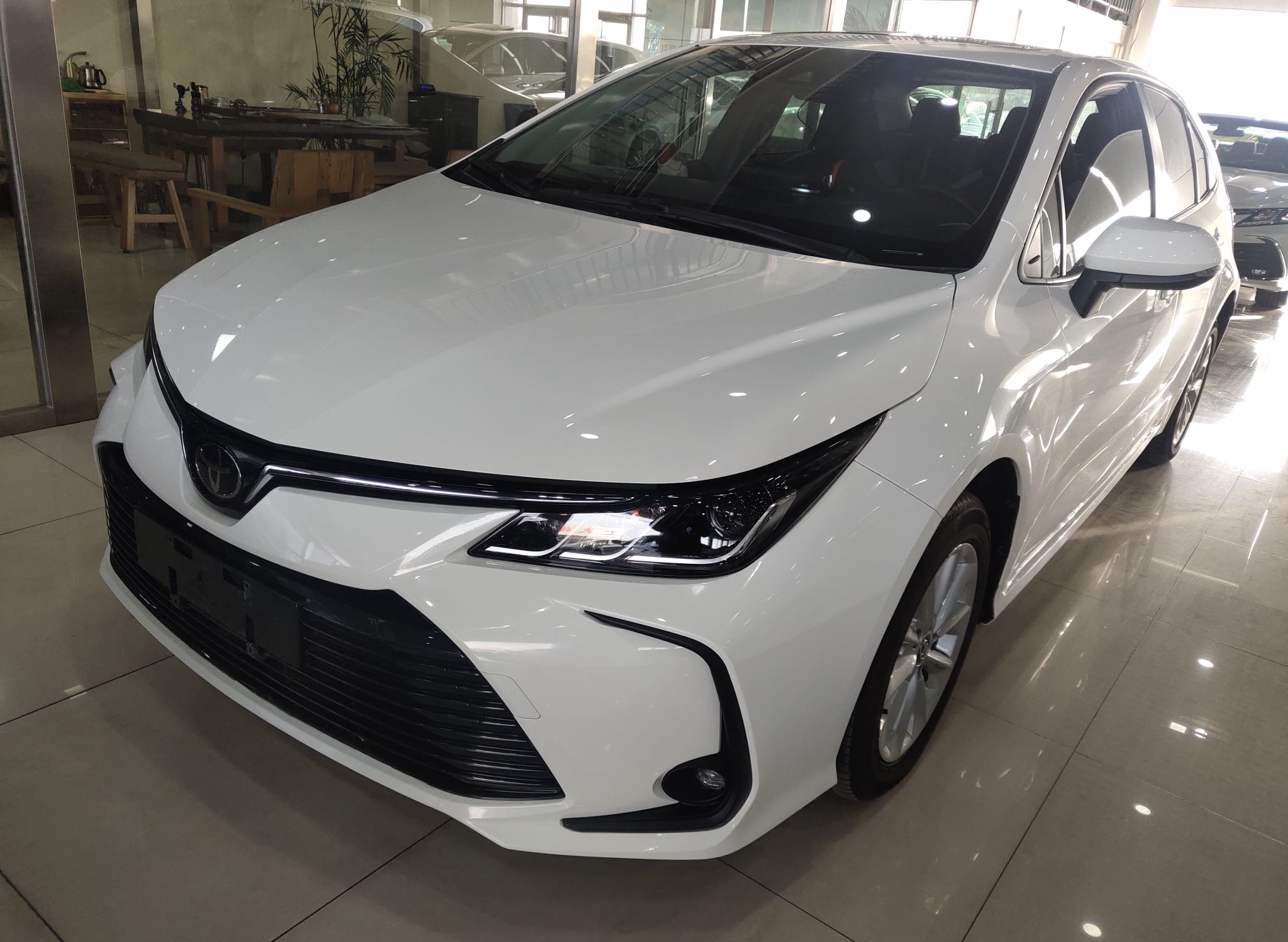 丰田 卡罗拉 2021款 1.2T S-CVT精英PLUS版