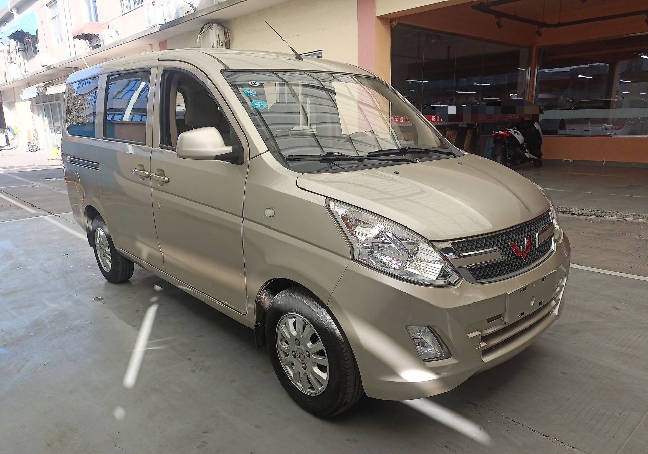 五菱汽车 五菱荣光V 2018款 1.5L标准型