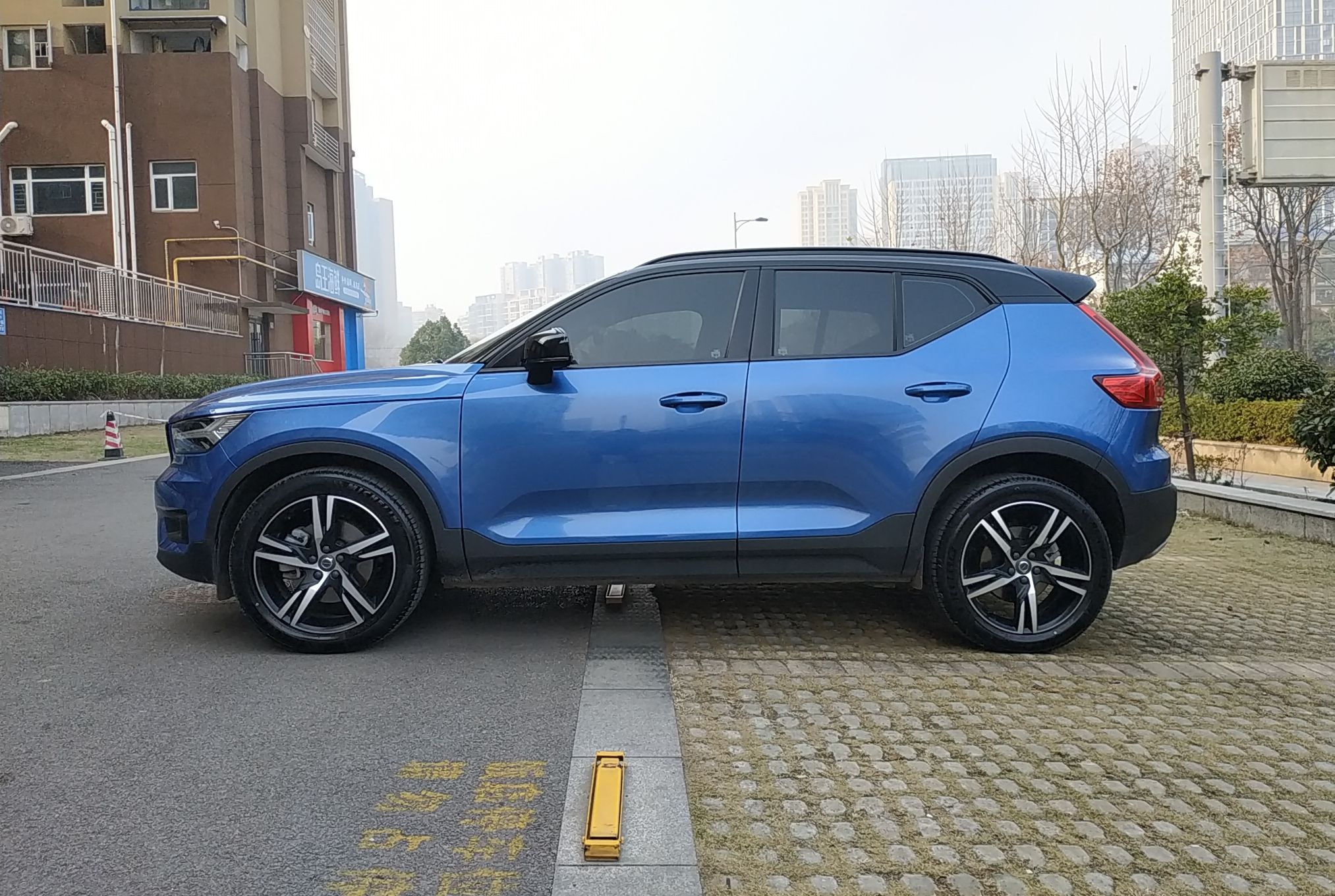 沃尔沃XC40 2020款 T4 四驱智远运动版