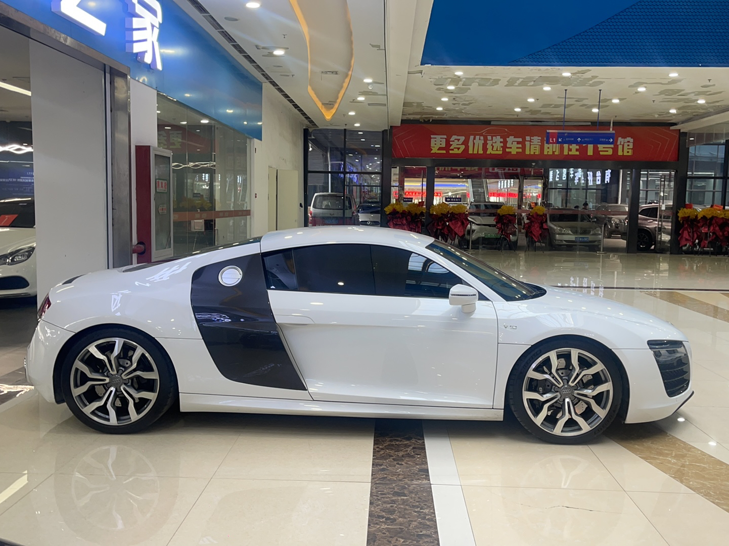 奥迪R8 2014款 5.2 FSI quattro