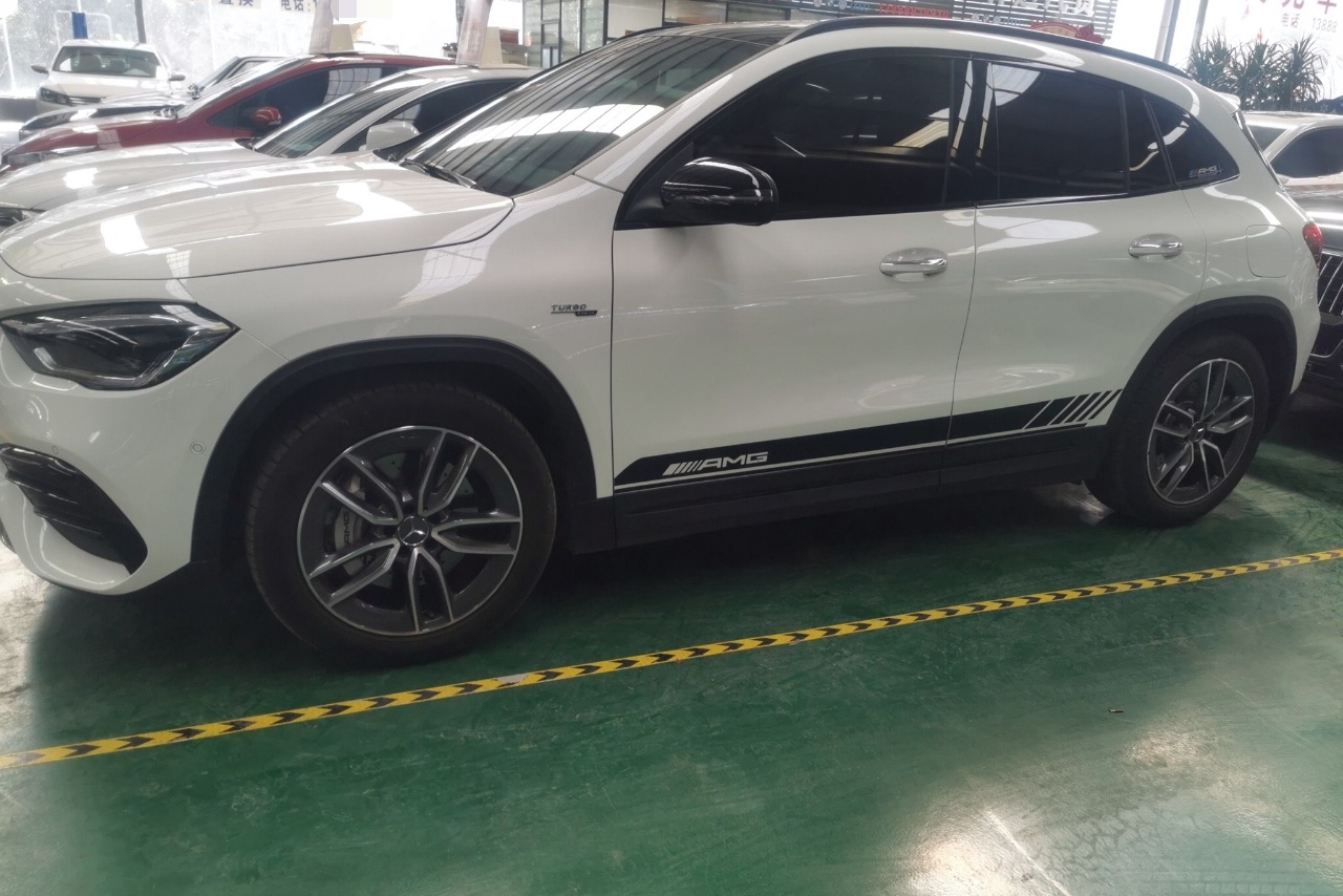 奔驰GLA级AMG 2021款 AMG GLA 35 4MATIC