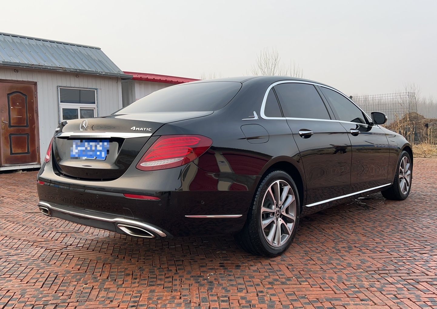 奔驰E级 2019款 E 200 L 4MATIC