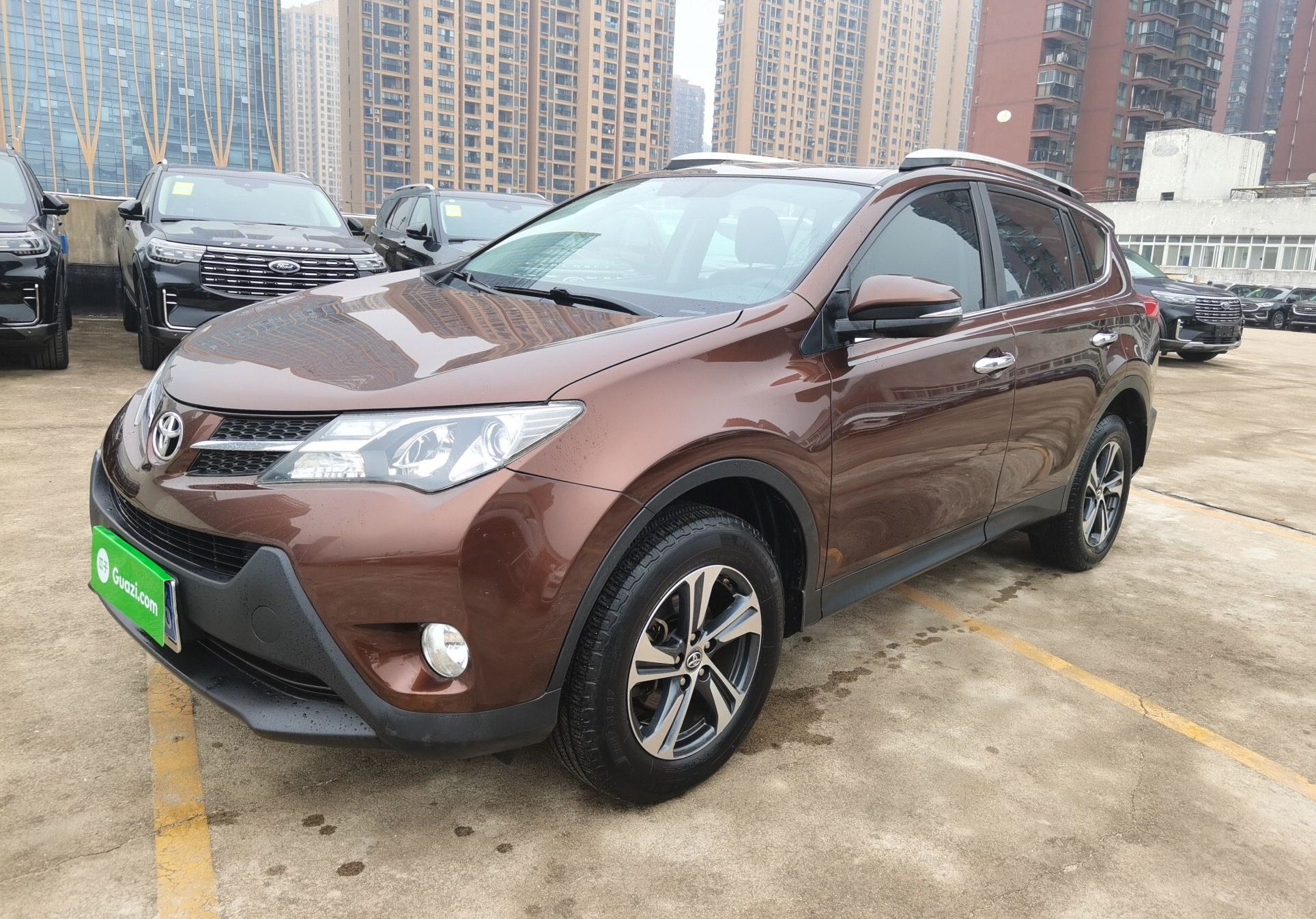 丰田 RAV4 2015款 2.0L CVT两驱风尚版