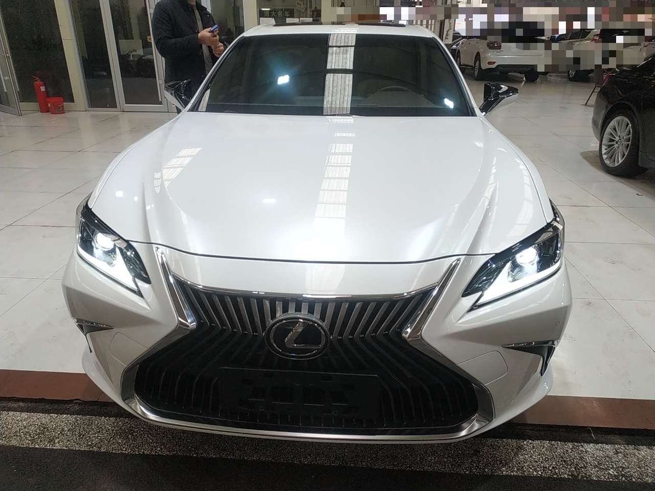 雷克萨斯ES 2018款 200 卓越版 国V