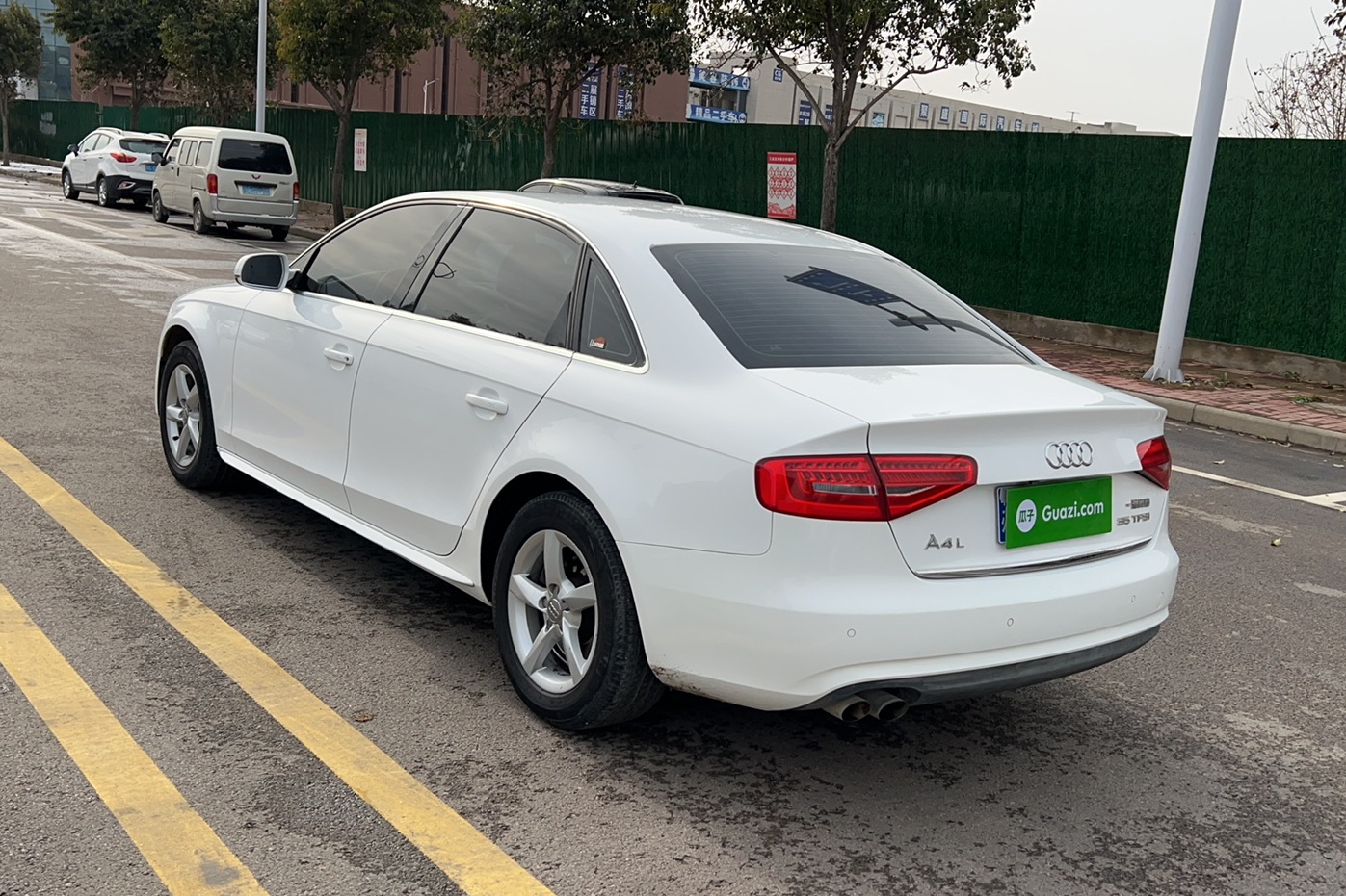 奥迪A4L 2013款 35 TFSI 自动舒适型