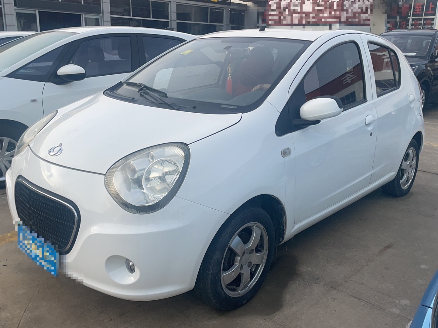 吉利汽车 熊猫 2011款 1.3L 自动尊贵型