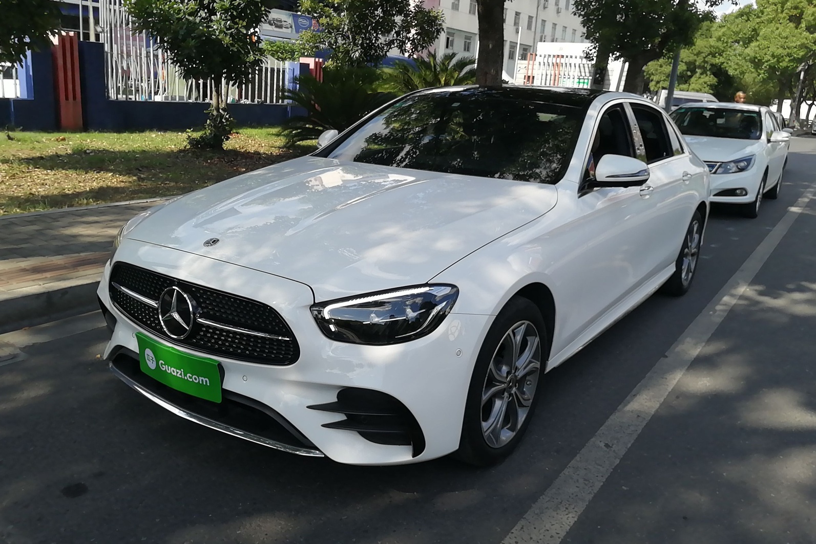 奔驰E级 2021款 E 300 L 运动时尚型