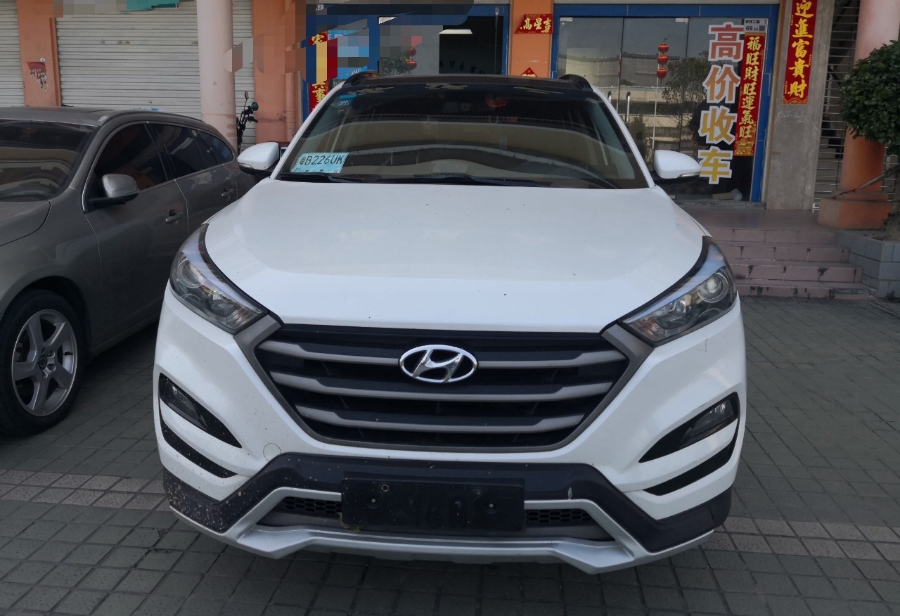 现代 途胜 2015款 2.0L 自动两驱智能型