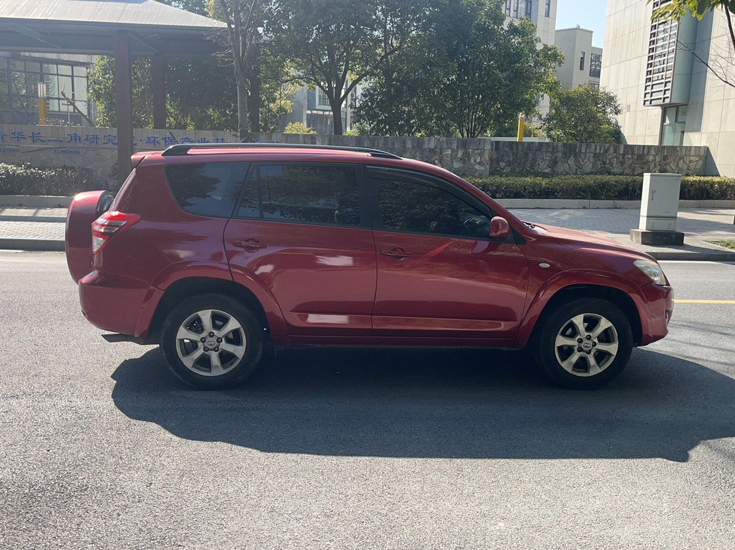 丰田 RAV4 2009款 2.4L 自动豪华版