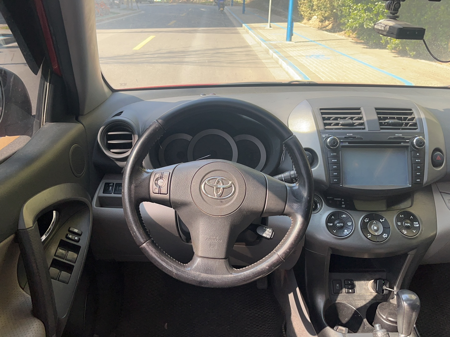 丰田 RAV4 2009款 2.4L 自动豪华版