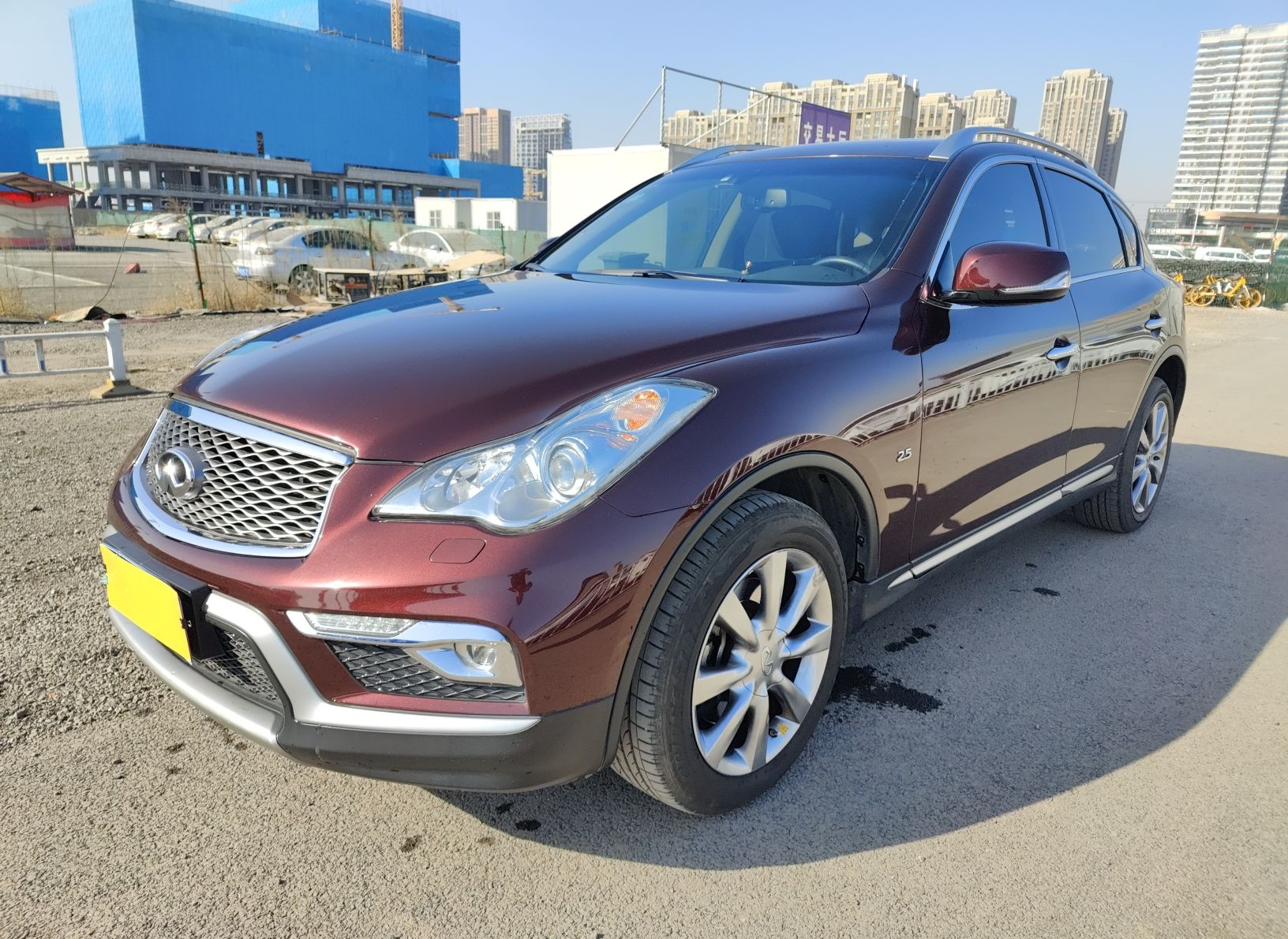 英菲尼迪QX50 2015款 2.5L 舒适版