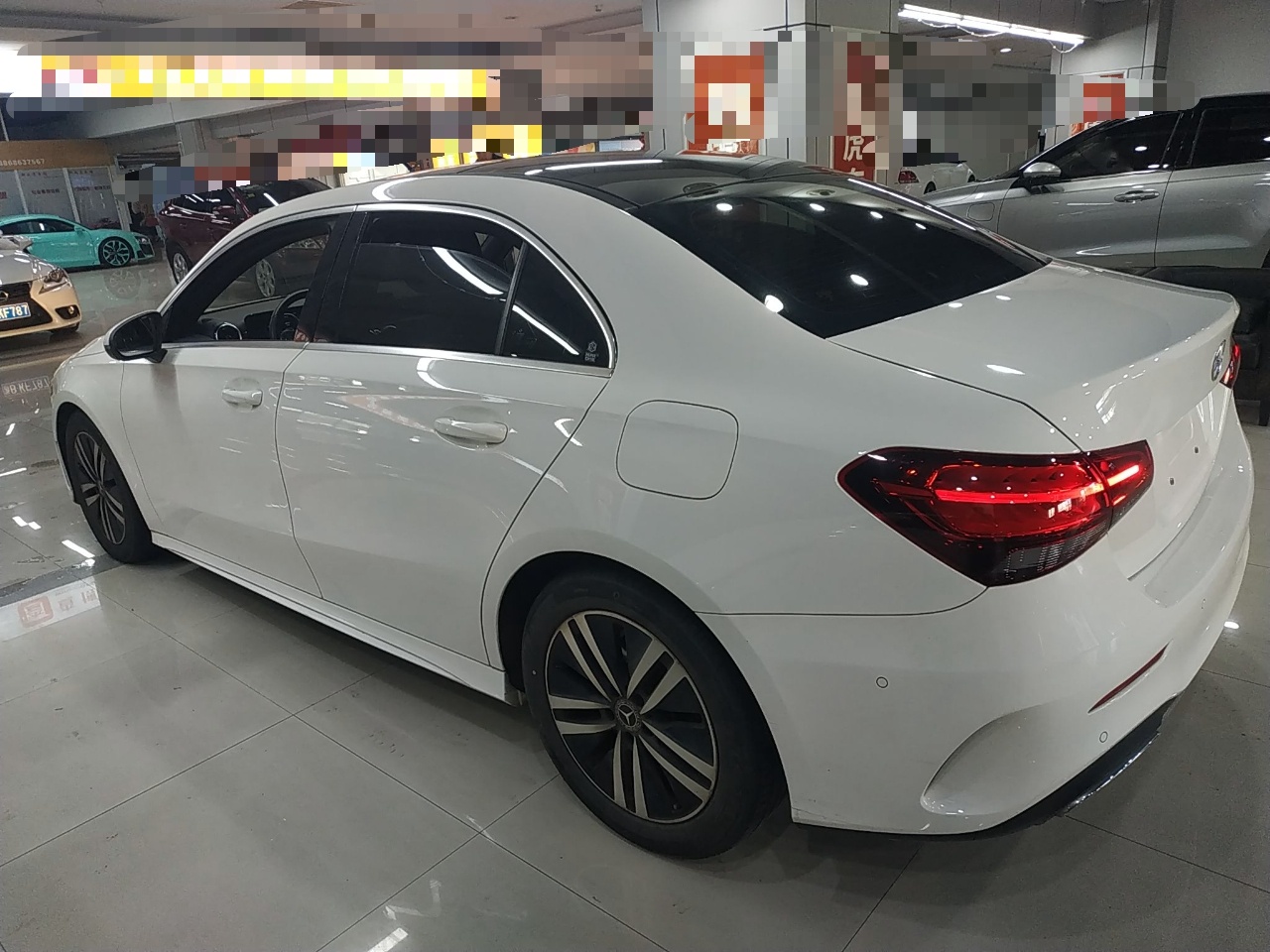 奔驰A级 2019款 A 180 L 运动轿车