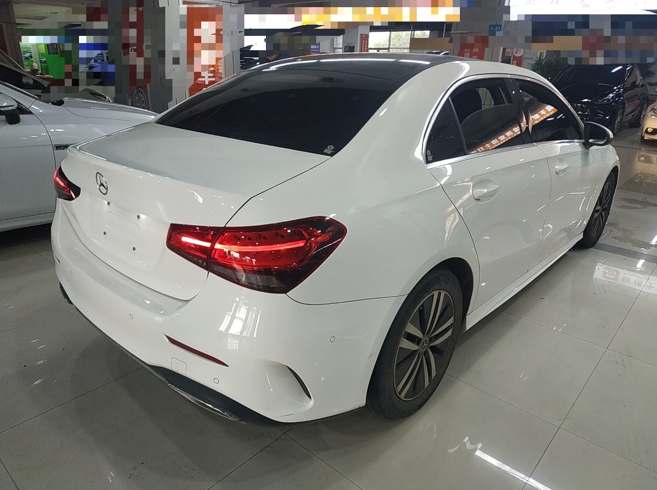 奔驰A级 2019款 A 180 L 运动轿车