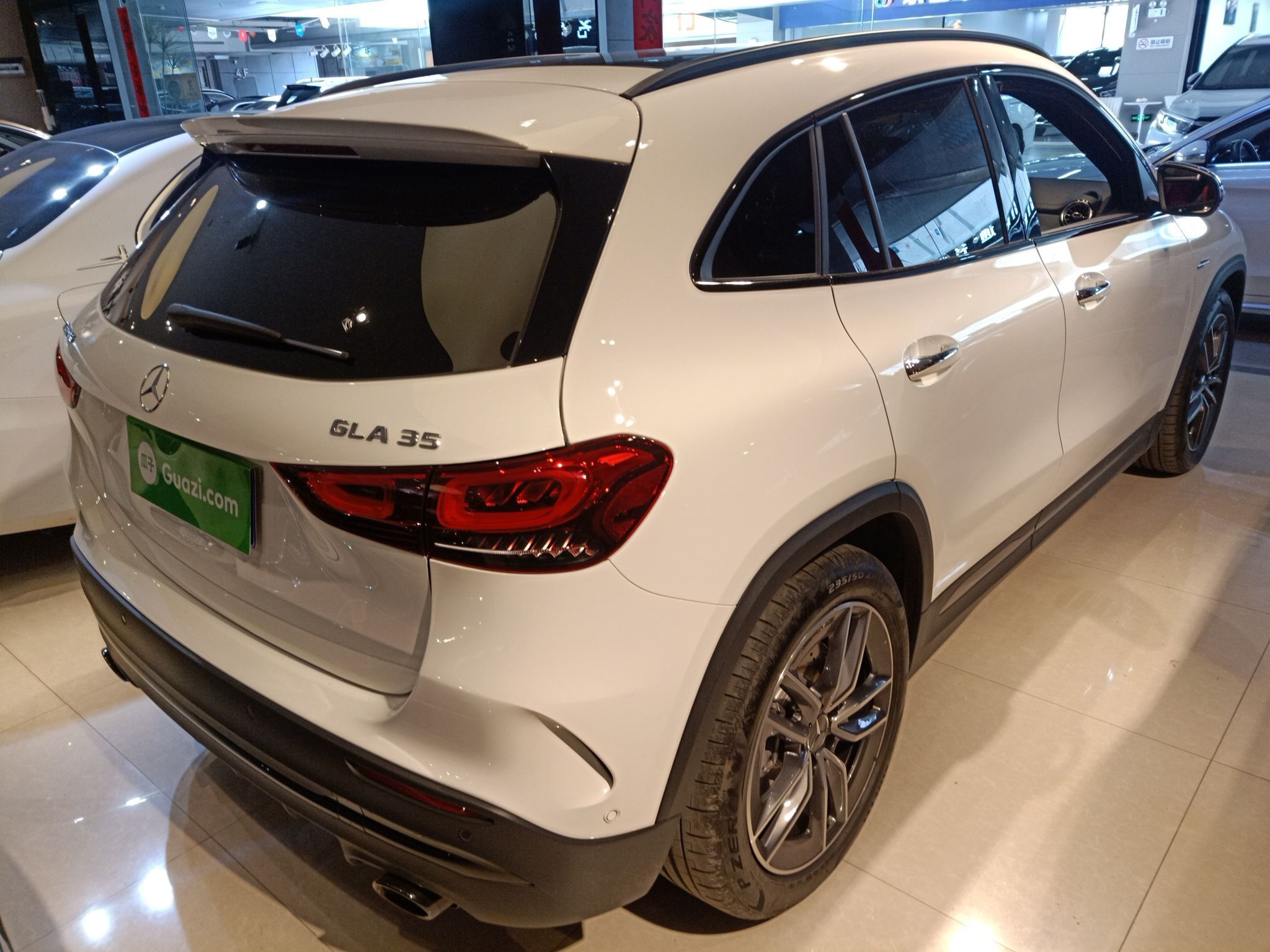 奔驰GLA级AMG 2021款 AMG GLA 35 4MATIC