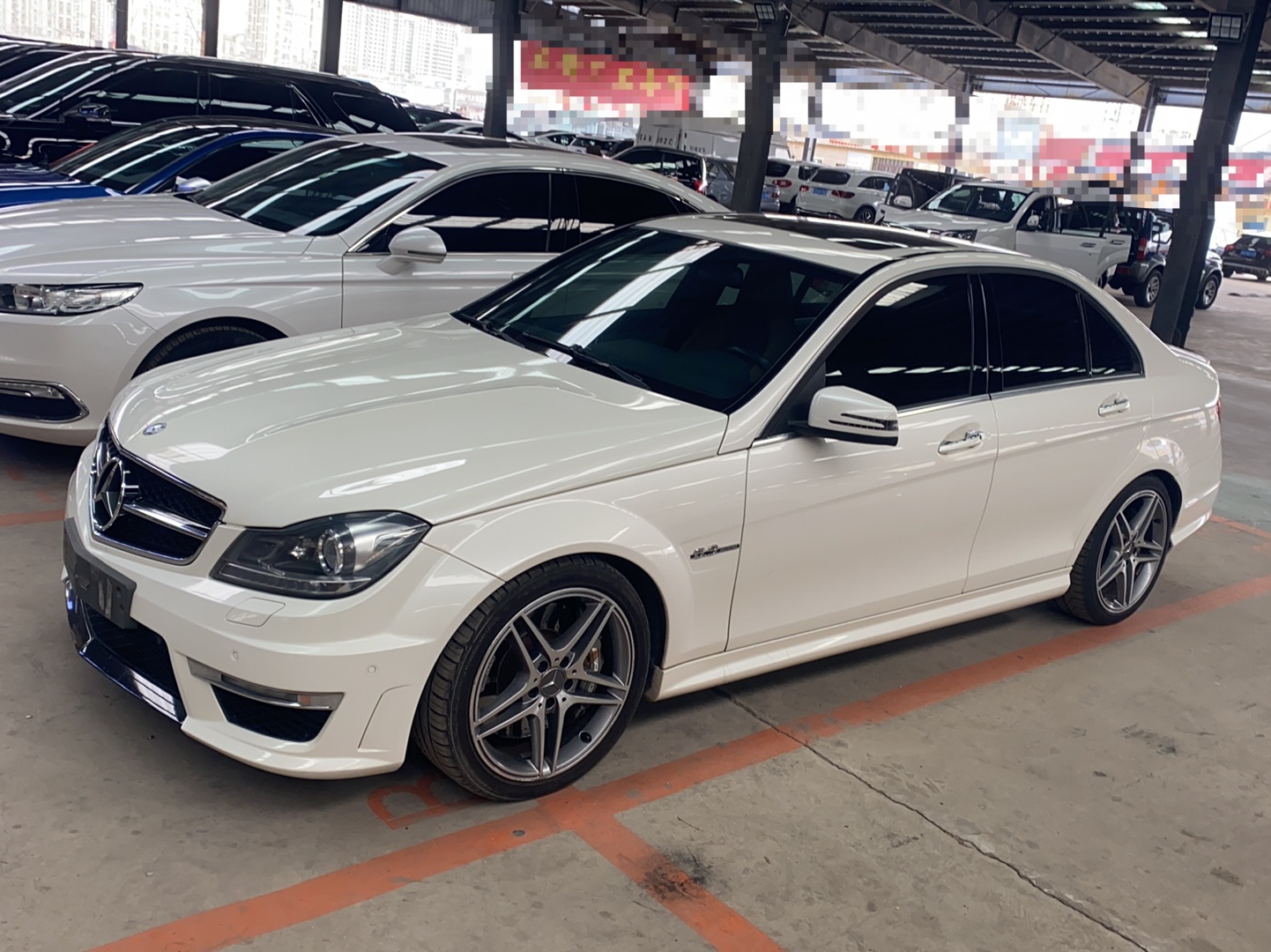 奔驰C级AMG 2012款 AMG C 63 动感型