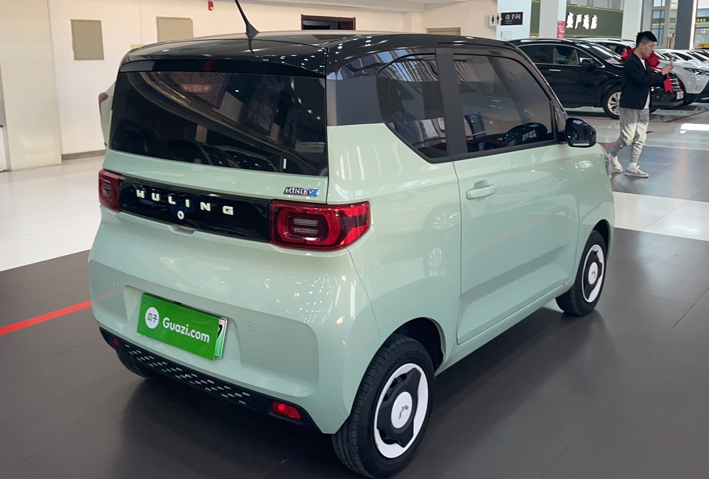 五菱汽车 宏光MINI EV 2021款 马卡龙臻享款 磷酸铁锂