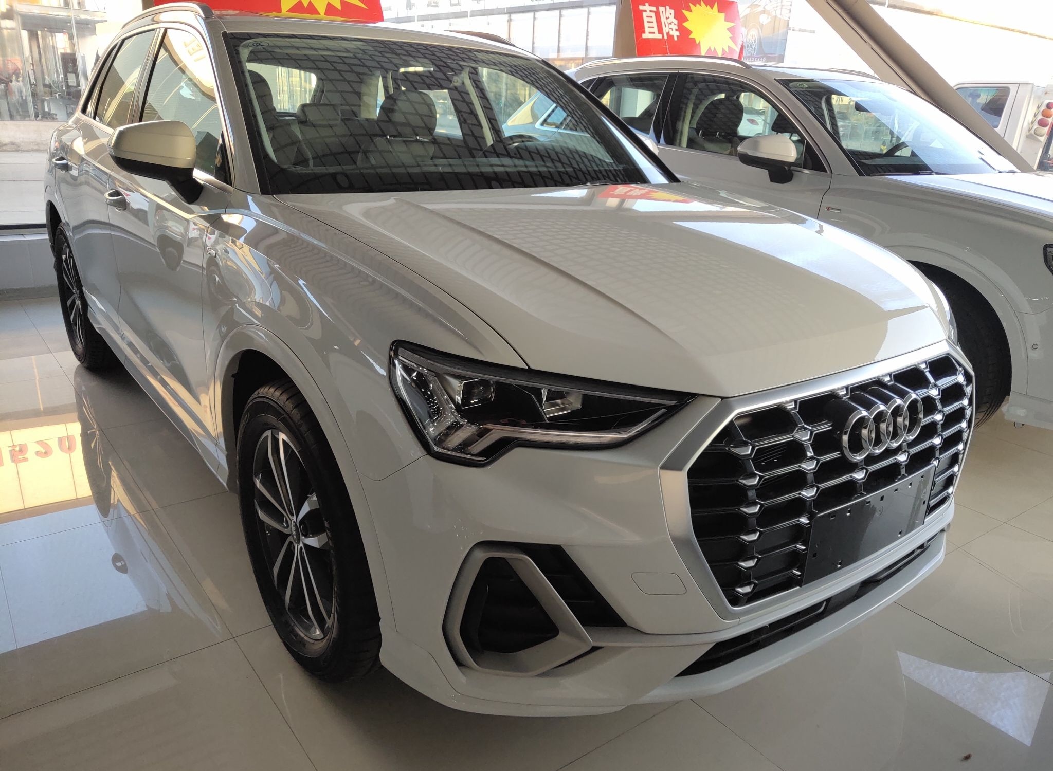 奥迪Q3 2022款 35 TFSI 进取动感型