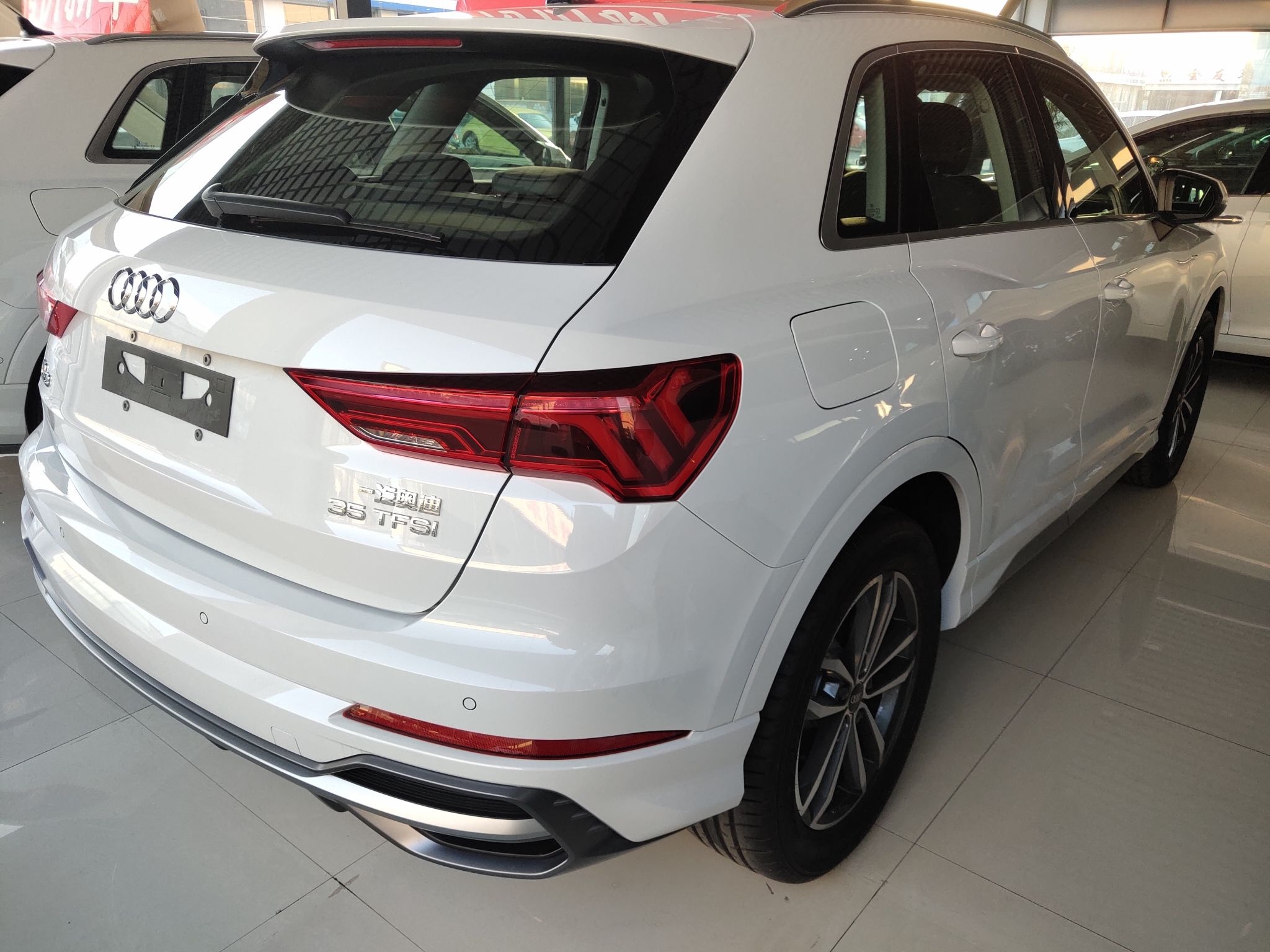 奥迪Q3 2022款 35 TFSI 进取动感型